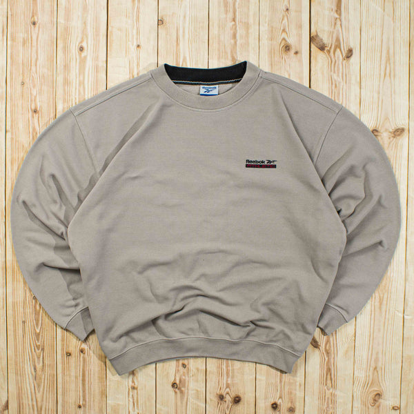 (L) Vintage Reebok Essential Embroidered Sweatshirt