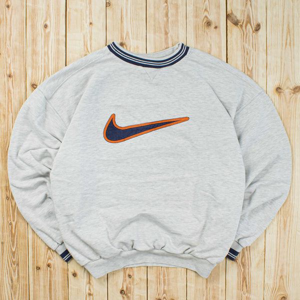 (L) Vintage Nike Swoosh Embroidered Sweatshirt