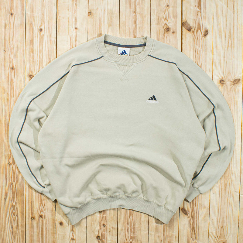 (M) Vintage Adidas Essential Embroidered Sweatshirt