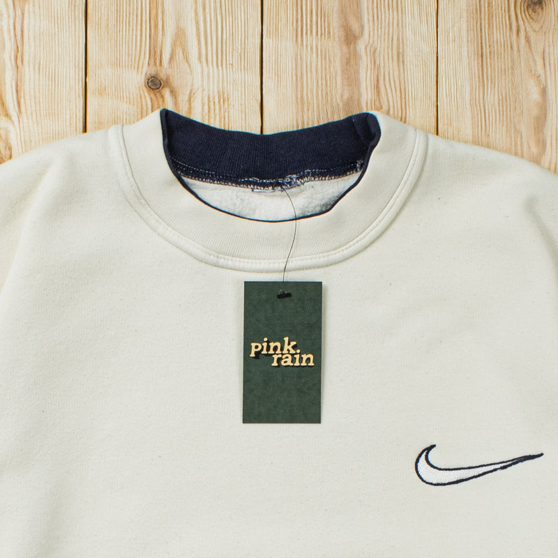 (S) Vintage Nike Essential Embroidered Sweatshirt