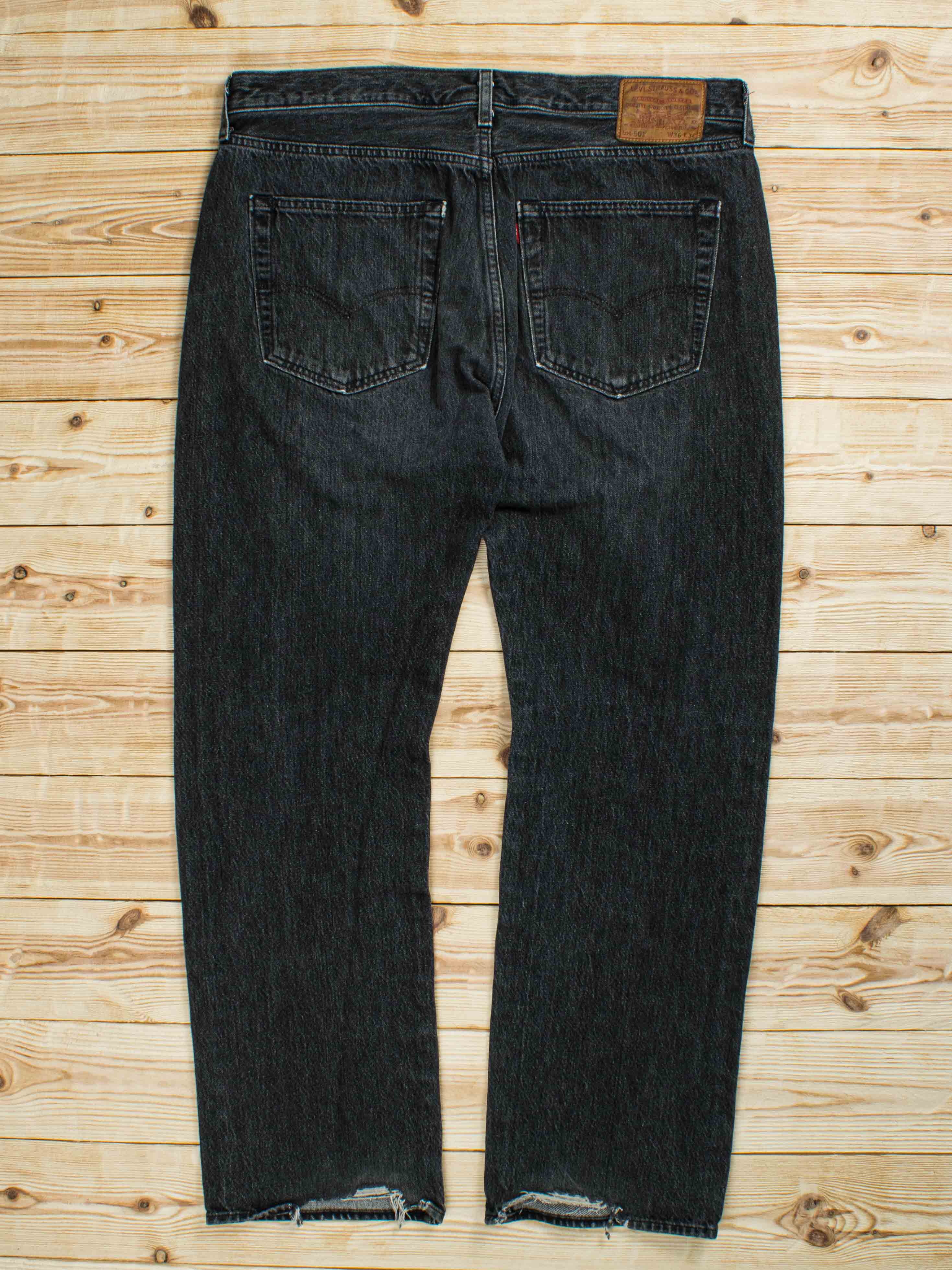 (W36/L32) Vintage Levi's 501 Distressed Pants