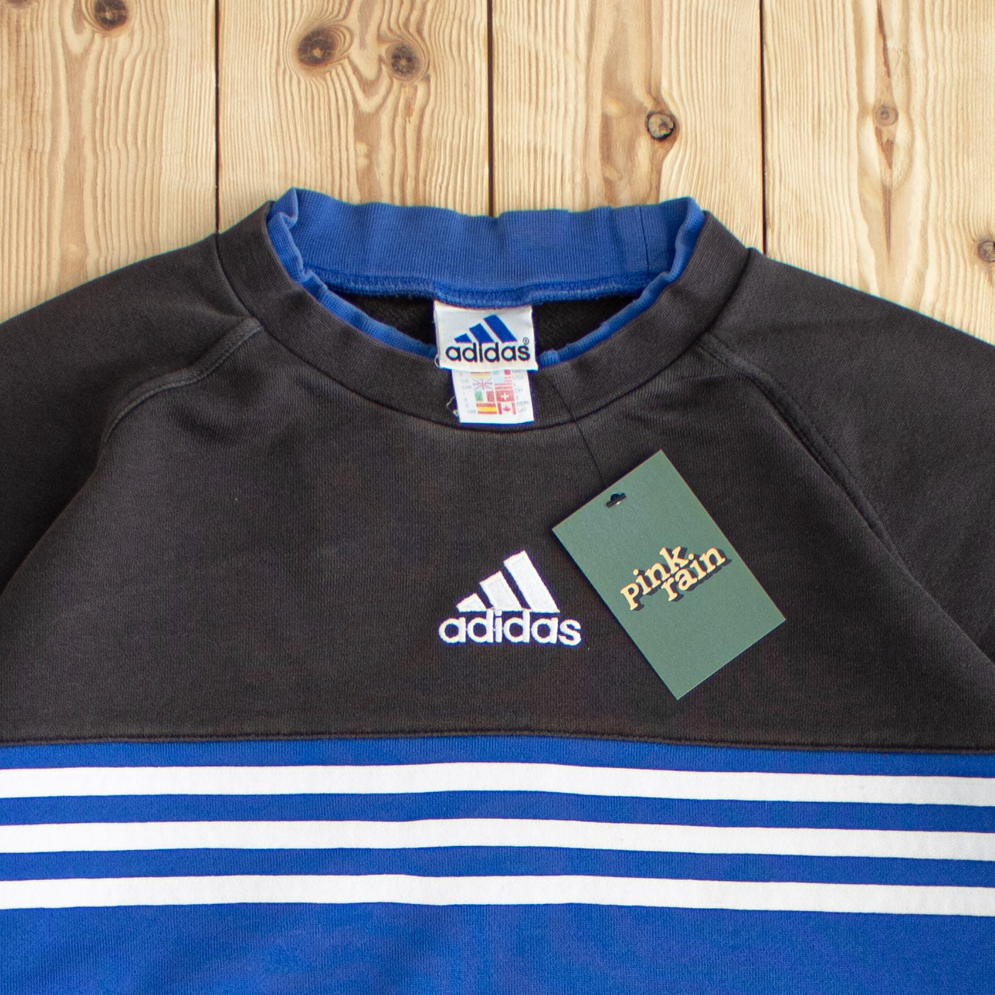 (L) Vintage Adidas Embroidered Sweatshirt