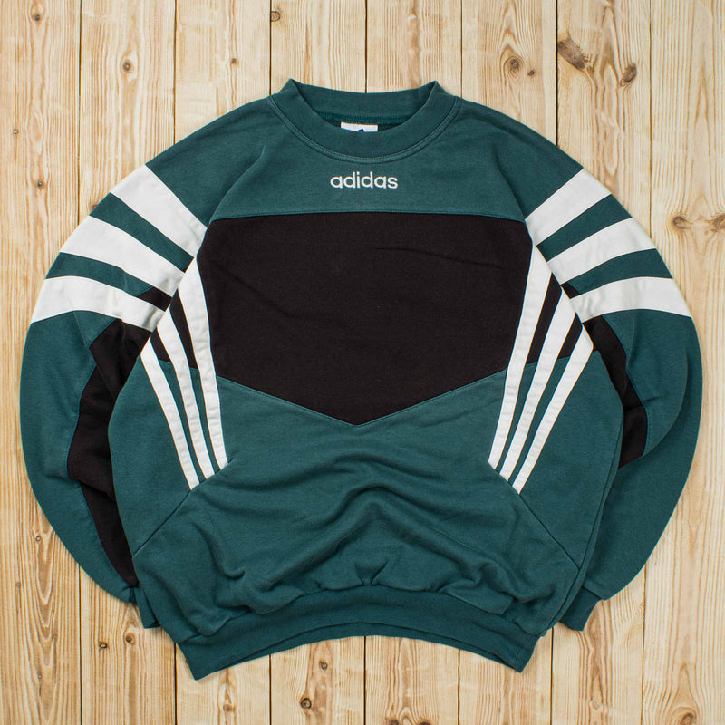 (L) Vintage Adidas Essential Embroidered Sweatshirt