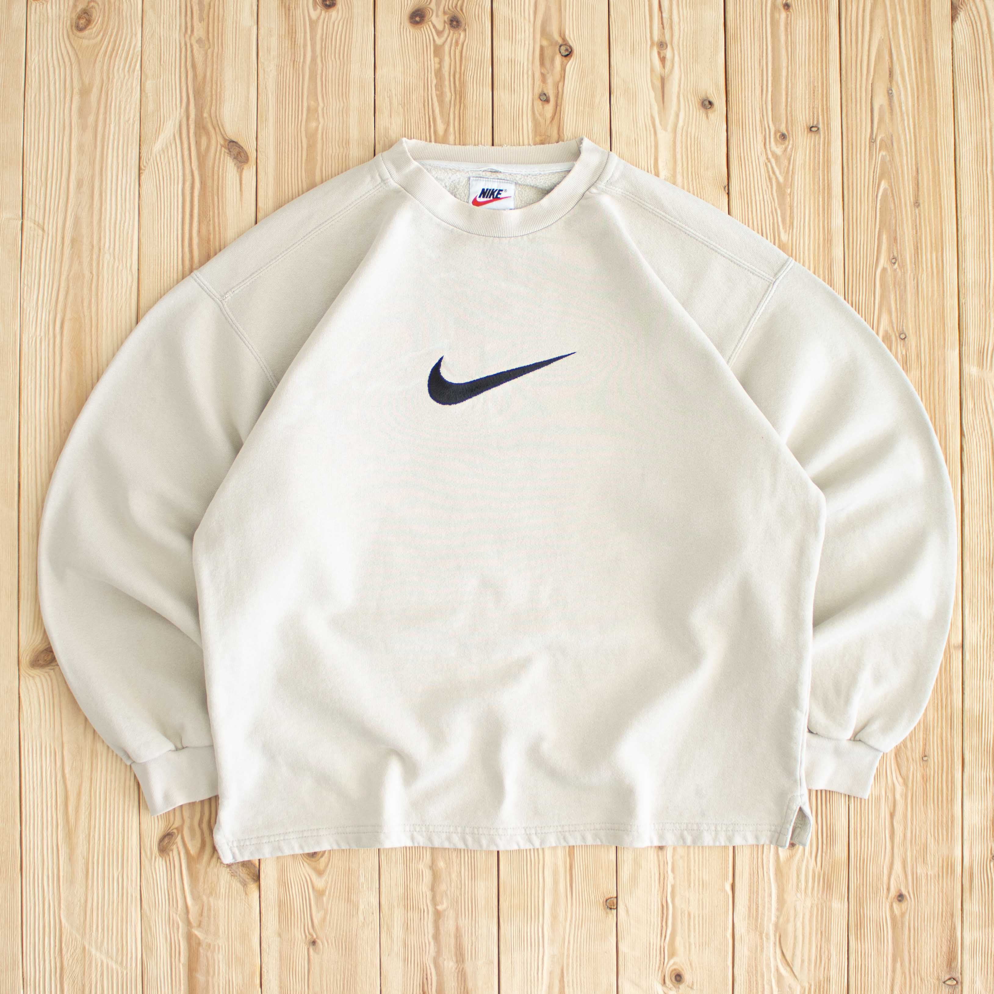 (M) Vintage Nike Swoosh Embroidered Sweatshirt