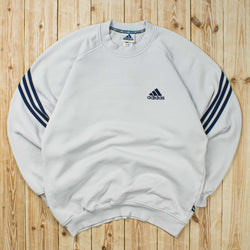 (L) Vintage Adidas Essential Embroidered Sweatshirt