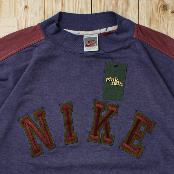 (L) Vintage Nike Embroidered Sweatshirt