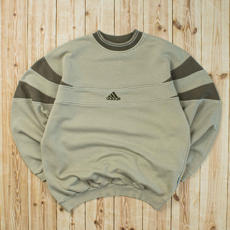 (L) Vintage Adidas Embroidered Sweatshirt