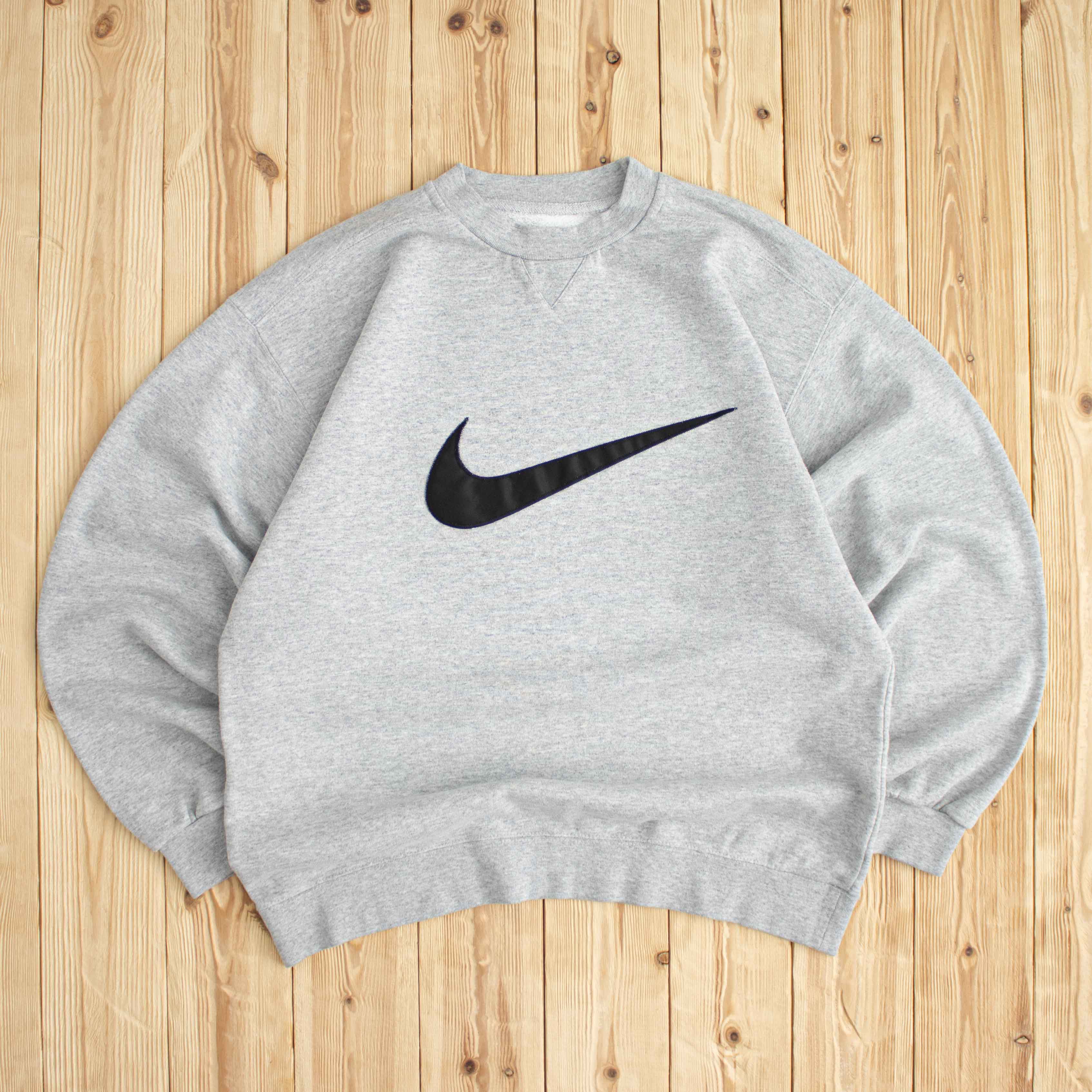 (L) Vintage Nike Swoosh Embroidered Sweatshirt