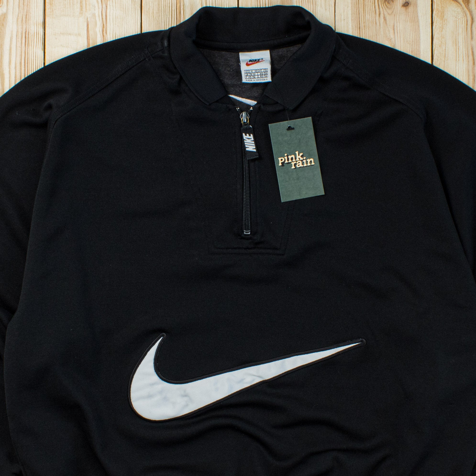 (M) Vintage Nike Swoosh Embroidered Quarter-Zip Sweatshirt