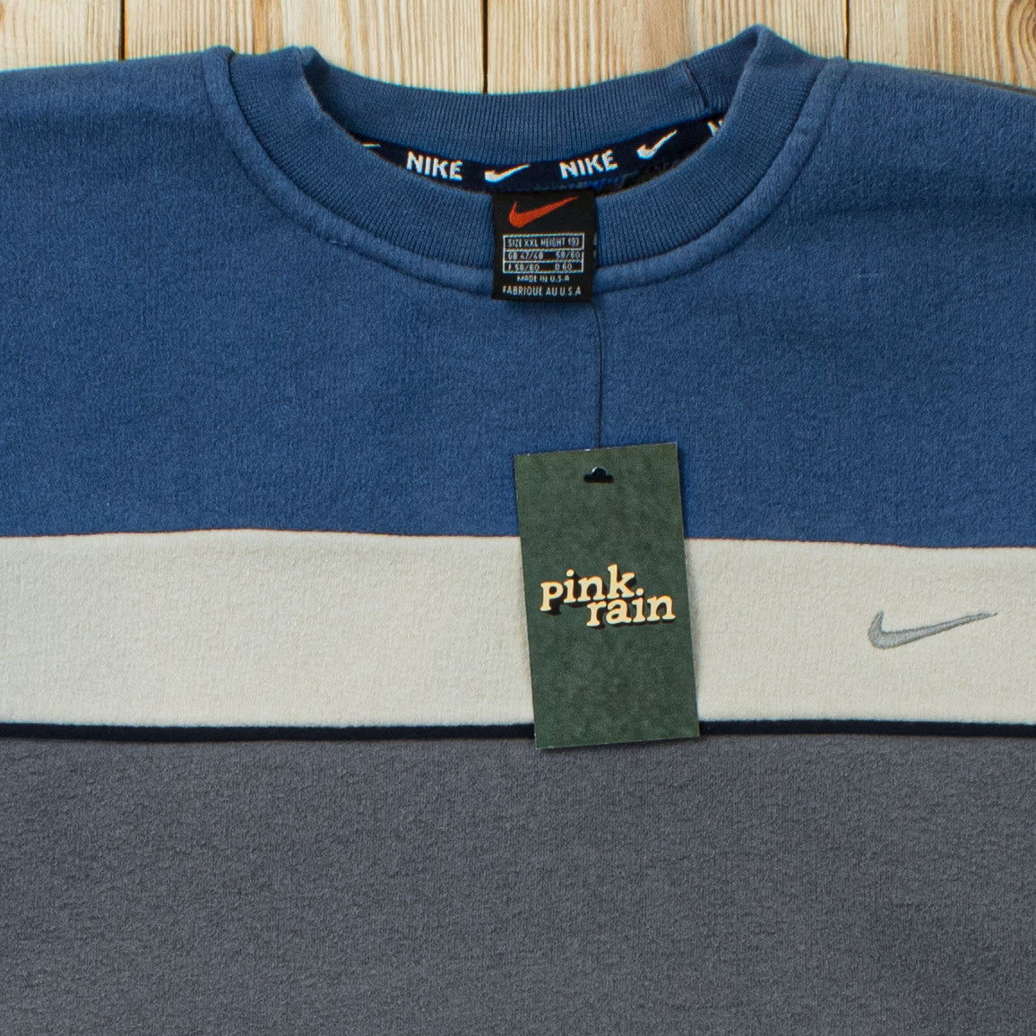 (L) Vintage Nike Essential Embroidered Sweatshirt