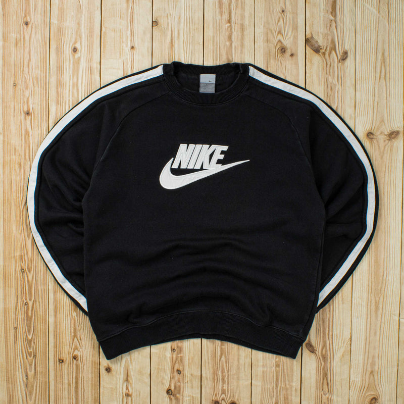(M) Vintage Nike Spell Out Embroidered Sweatshirt