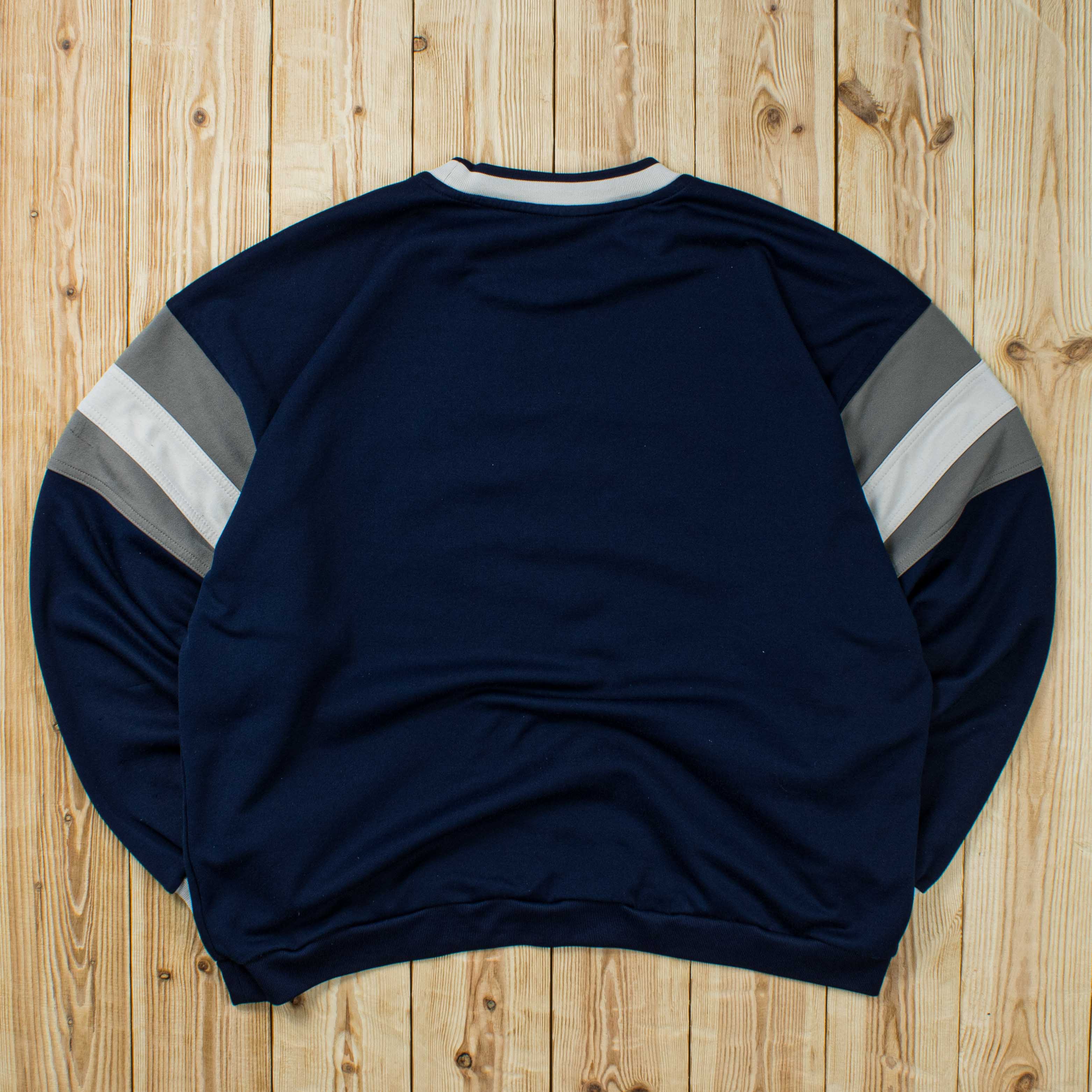 (L) Vintage Nike Spell Out Embroidered Sweatshirt