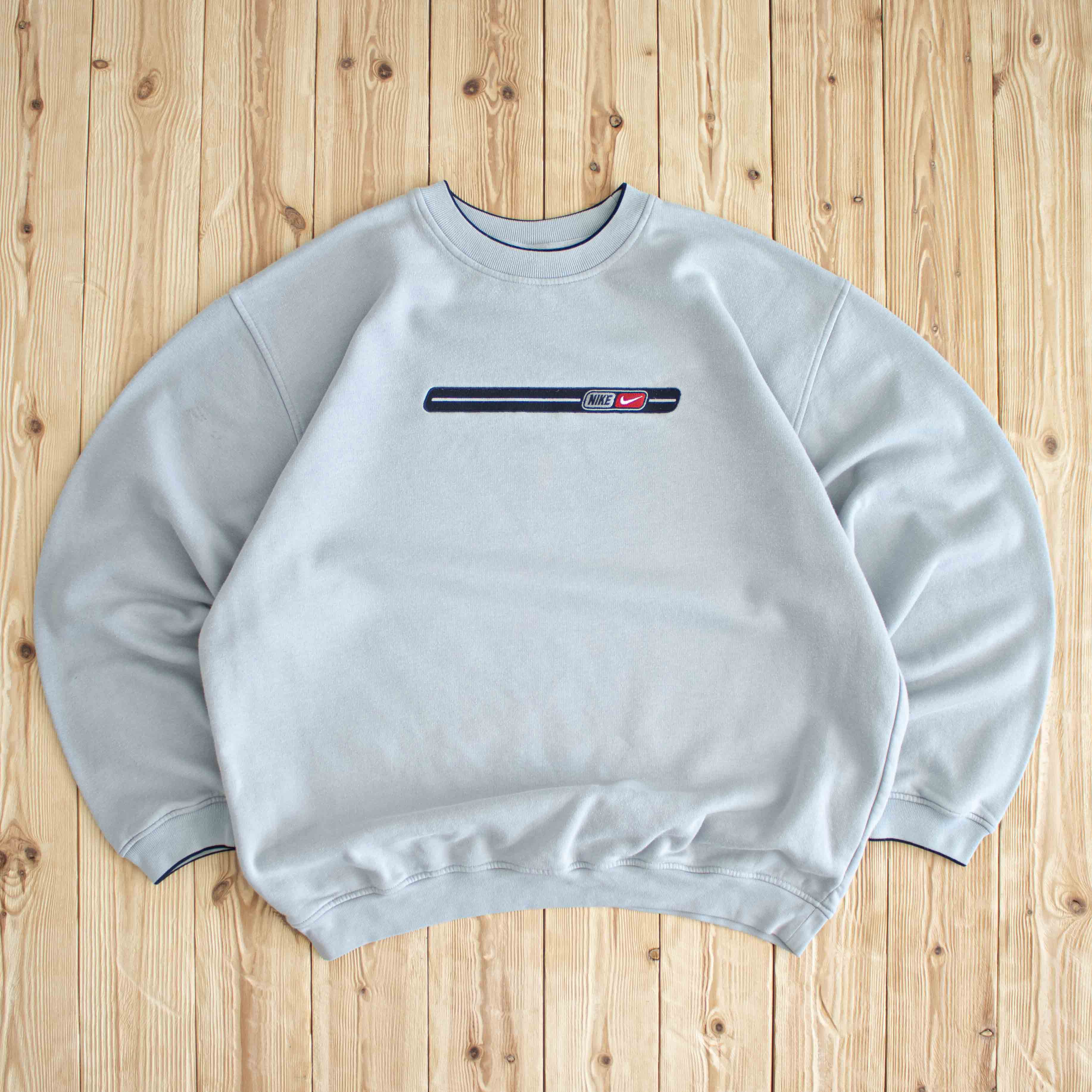 (XL) Vintage Nike Logo Embroidered Sweatshirt