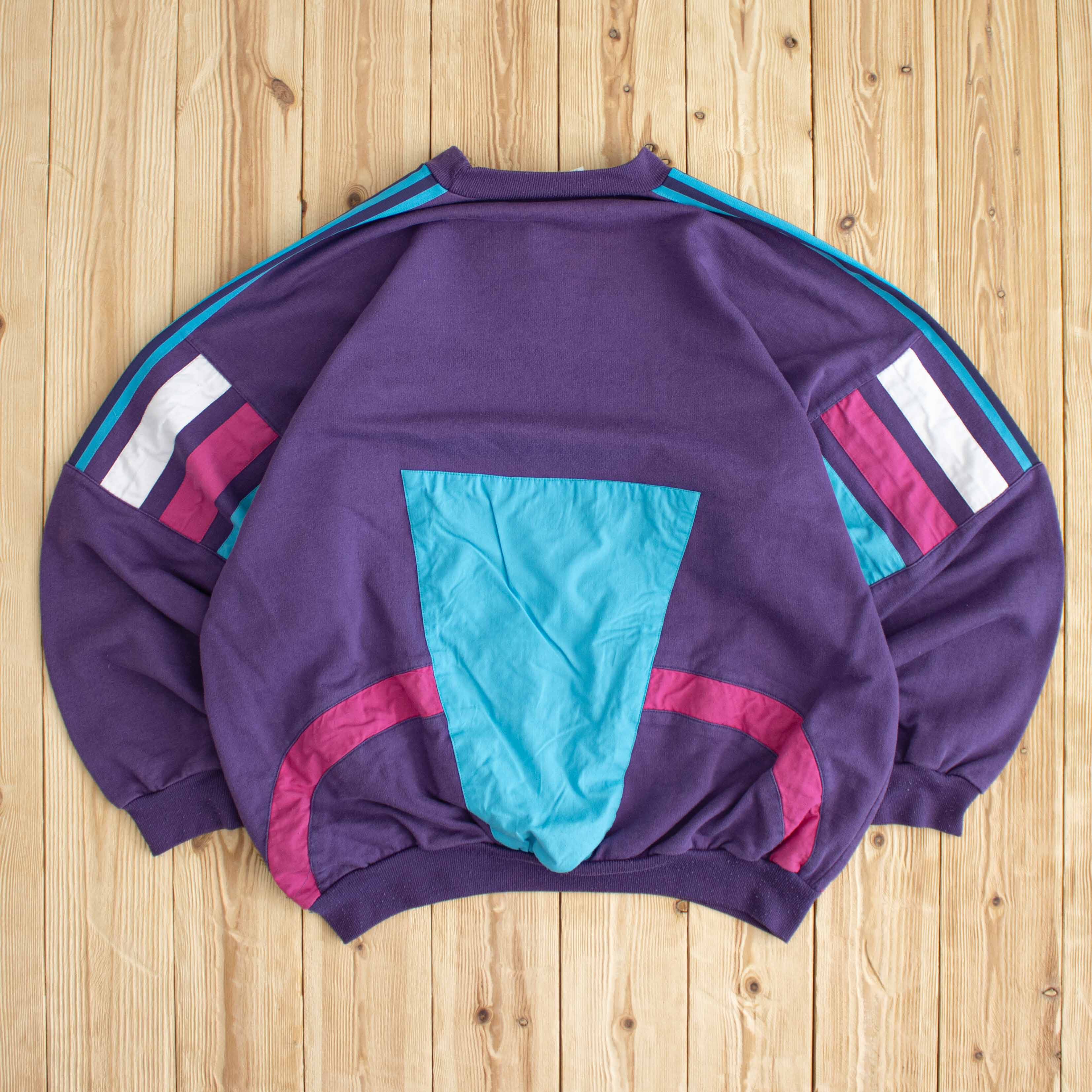 (L) Vintage Adidas Embroidered Sweatshirt