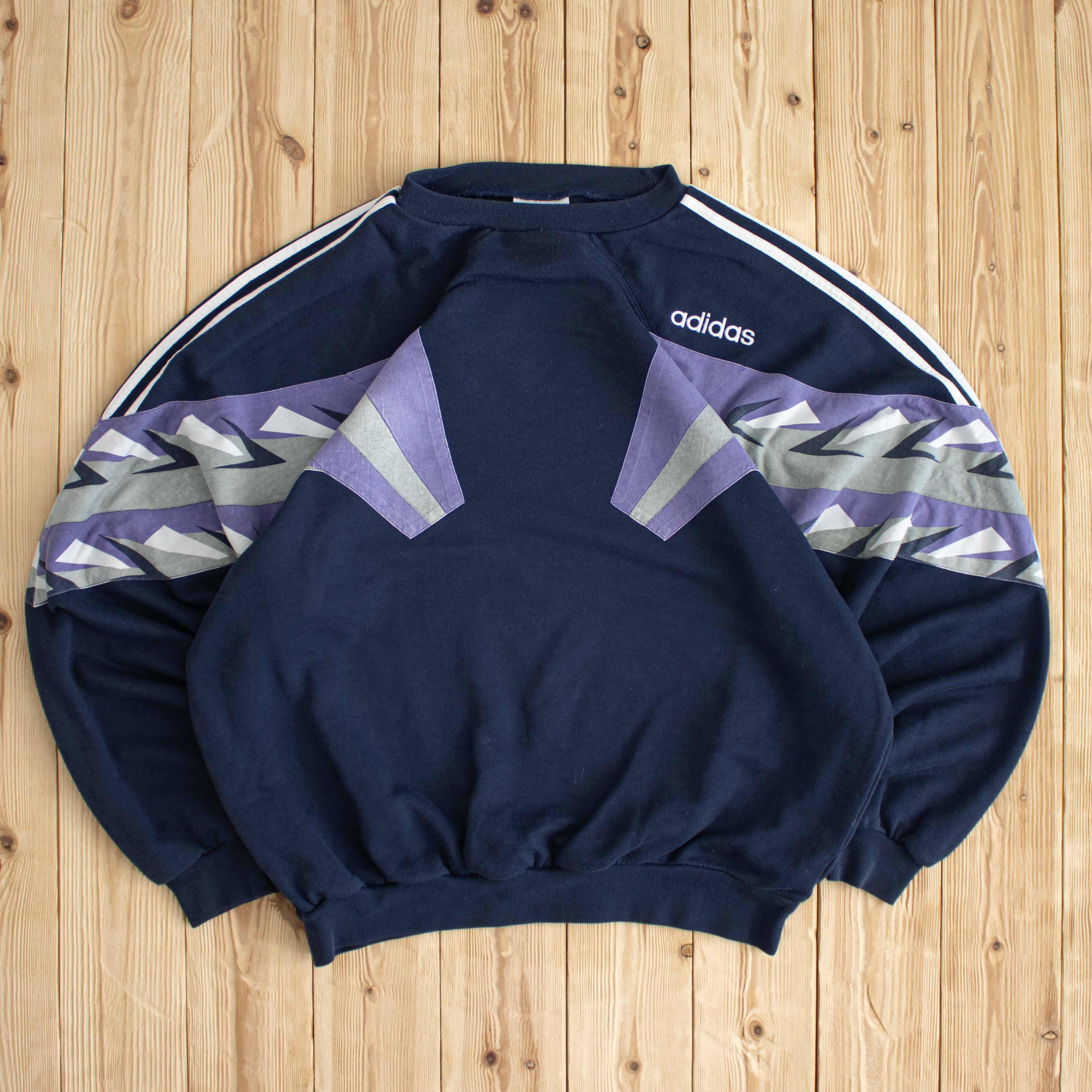 (XL) Vintage Adidas Embroidered Sweatshirt