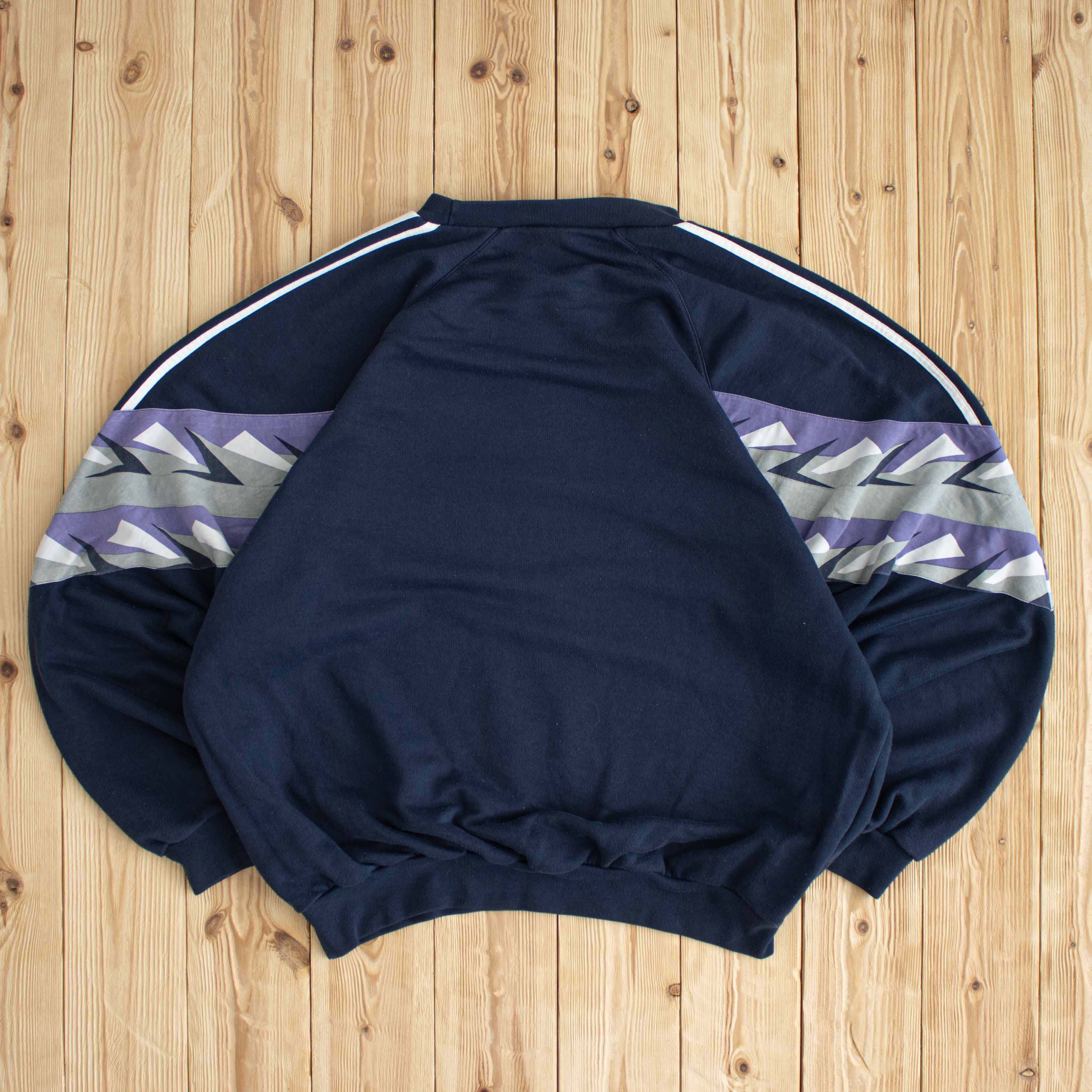 (XL) Vintage Adidas Embroidered Sweatshirt