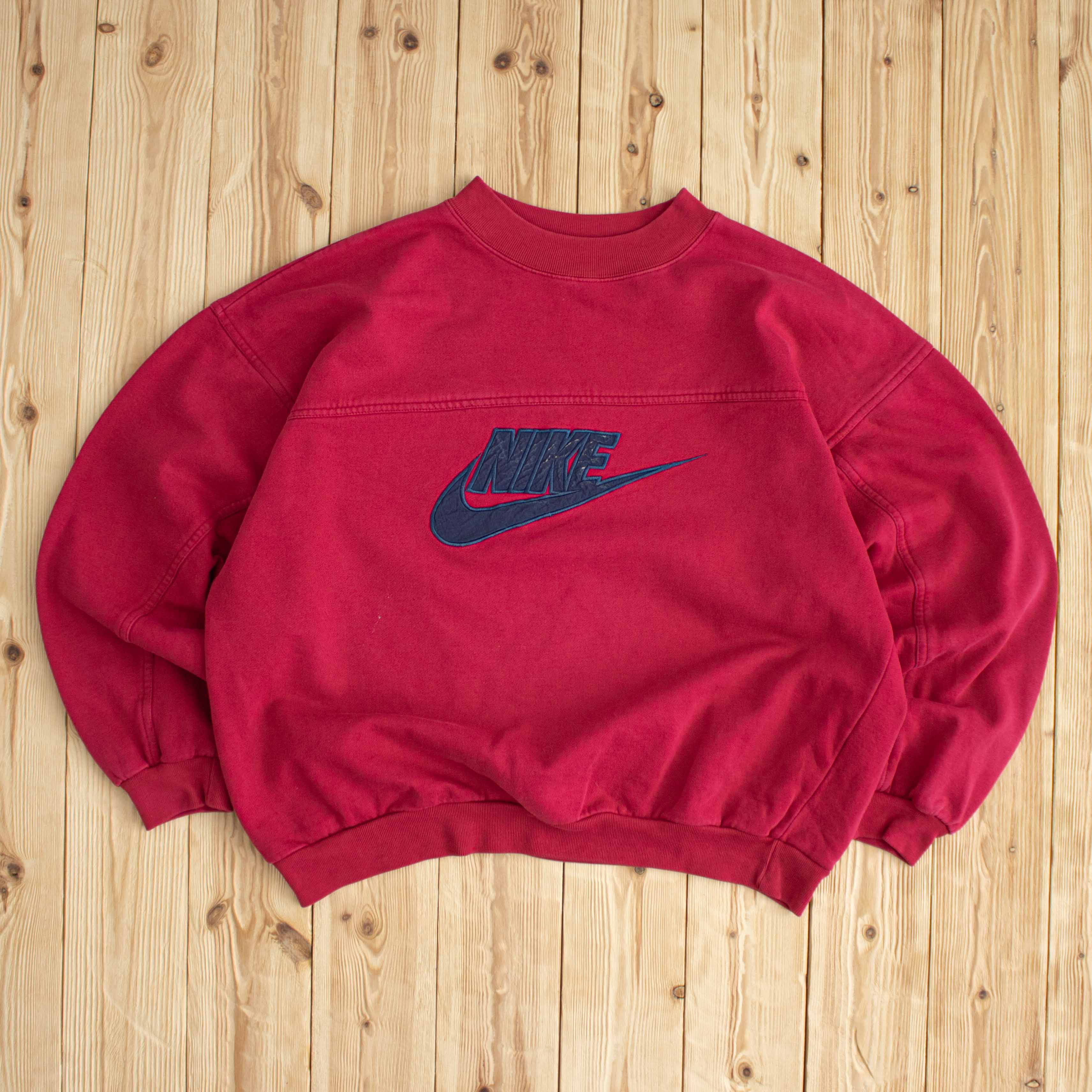 (L) Vintage Nike Logo Embroidered Sweatshirt