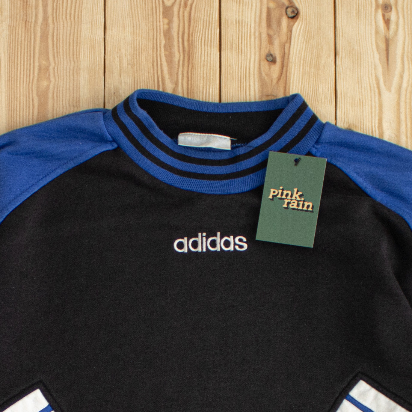 (L/XL) Vintage Adidas Embroidered Sweatshirt