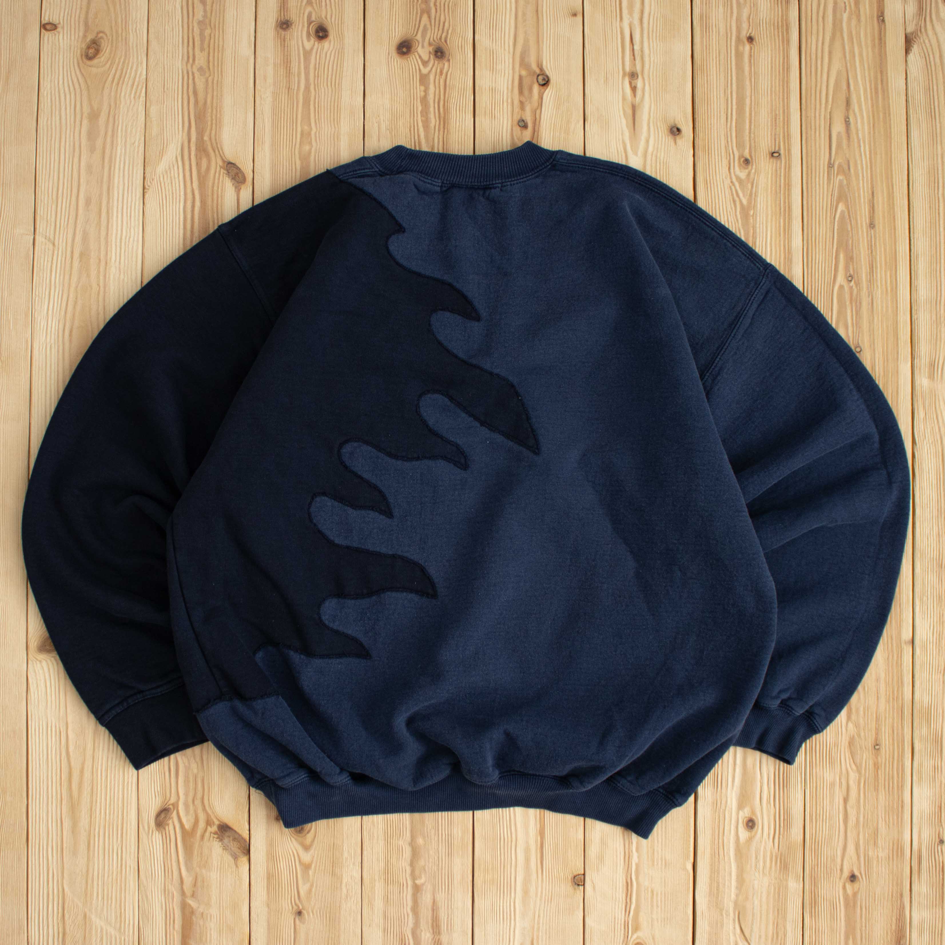 (L) Vintage Nike Reworked Embroidered Sweatshirt