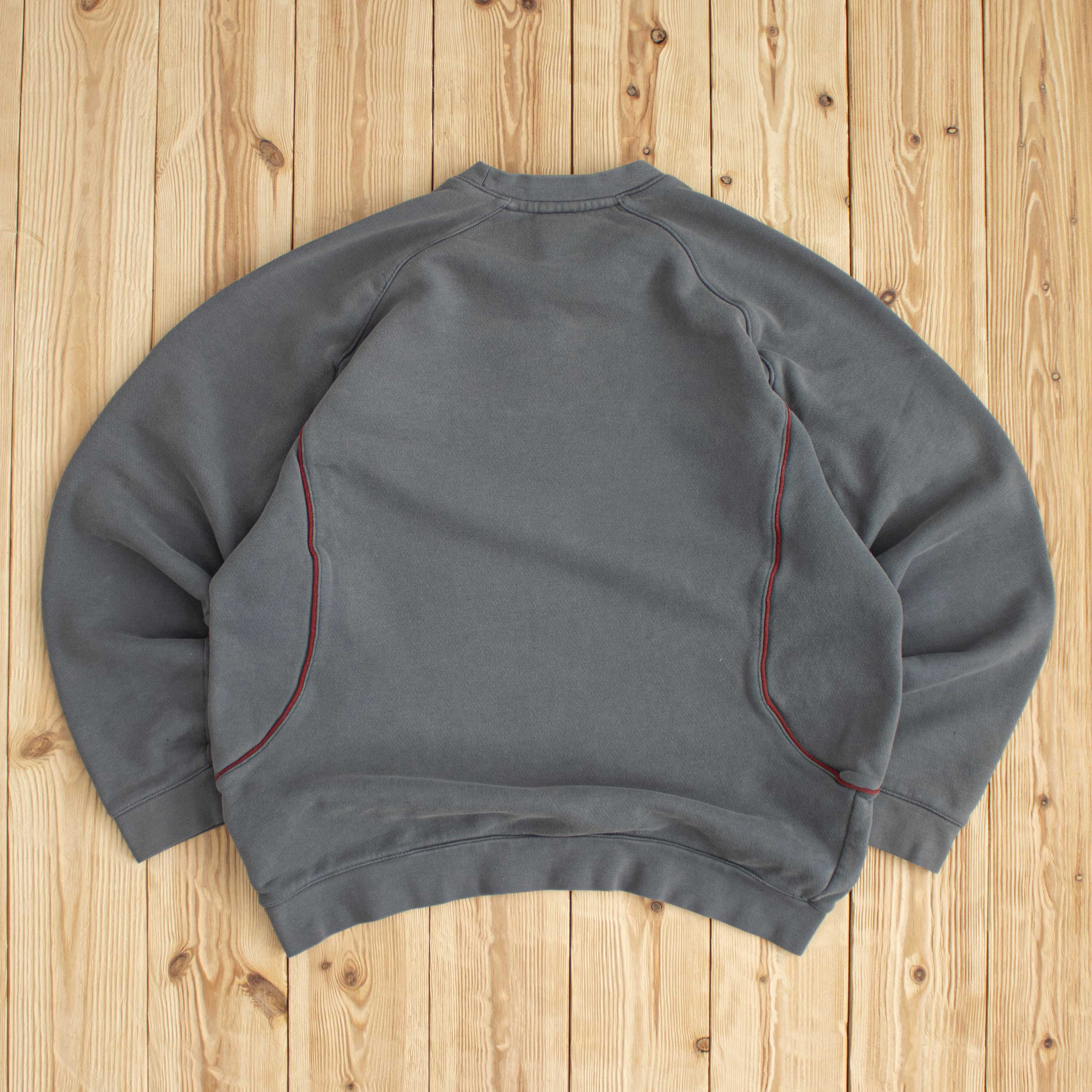 (S) Vintage Nike Swoosh Embroidered Sweatshirt