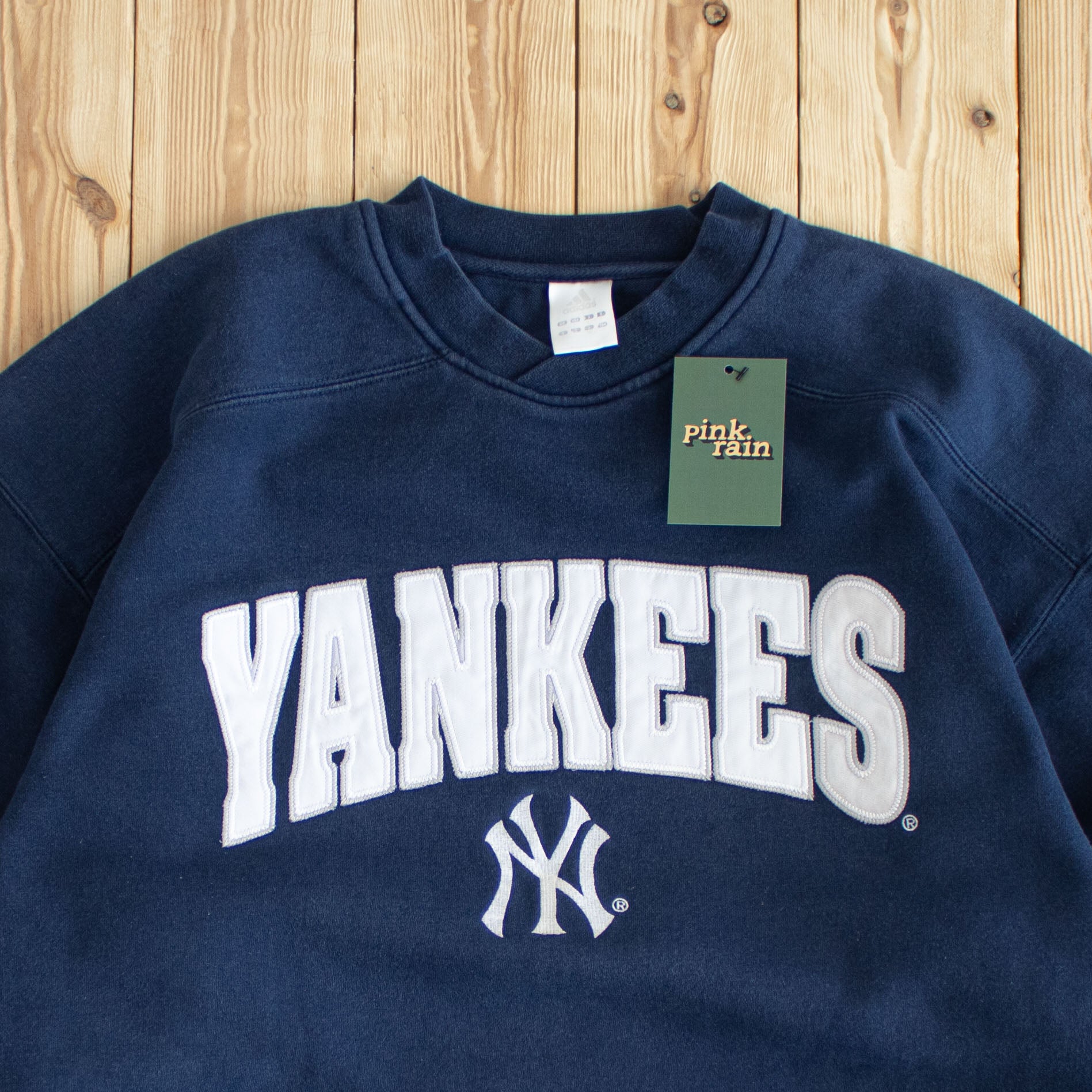 (L) Vintage Adidas NY Yankees Embroidered Sweatshirt
