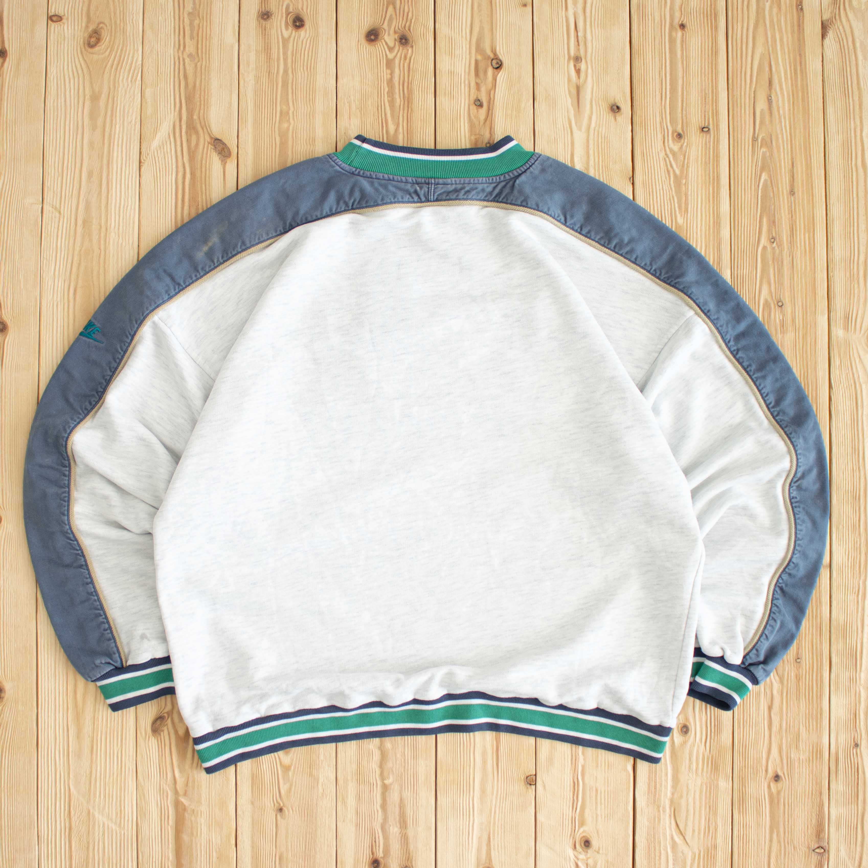 (L/XL) Vintage Nike Oregon Embroidered Sweatshirt