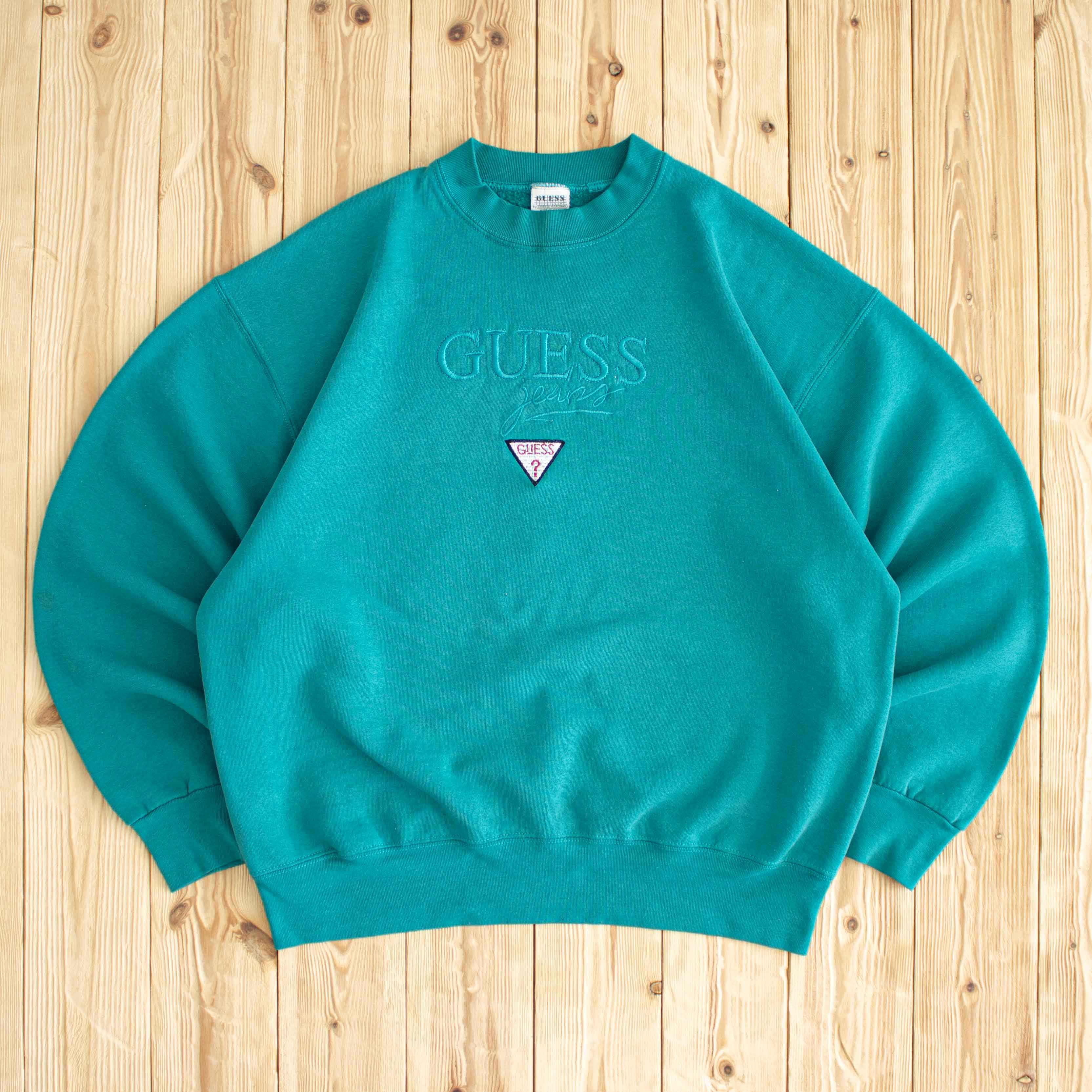(M) Vintage Guess Jeans Embroidered Sweatshirt