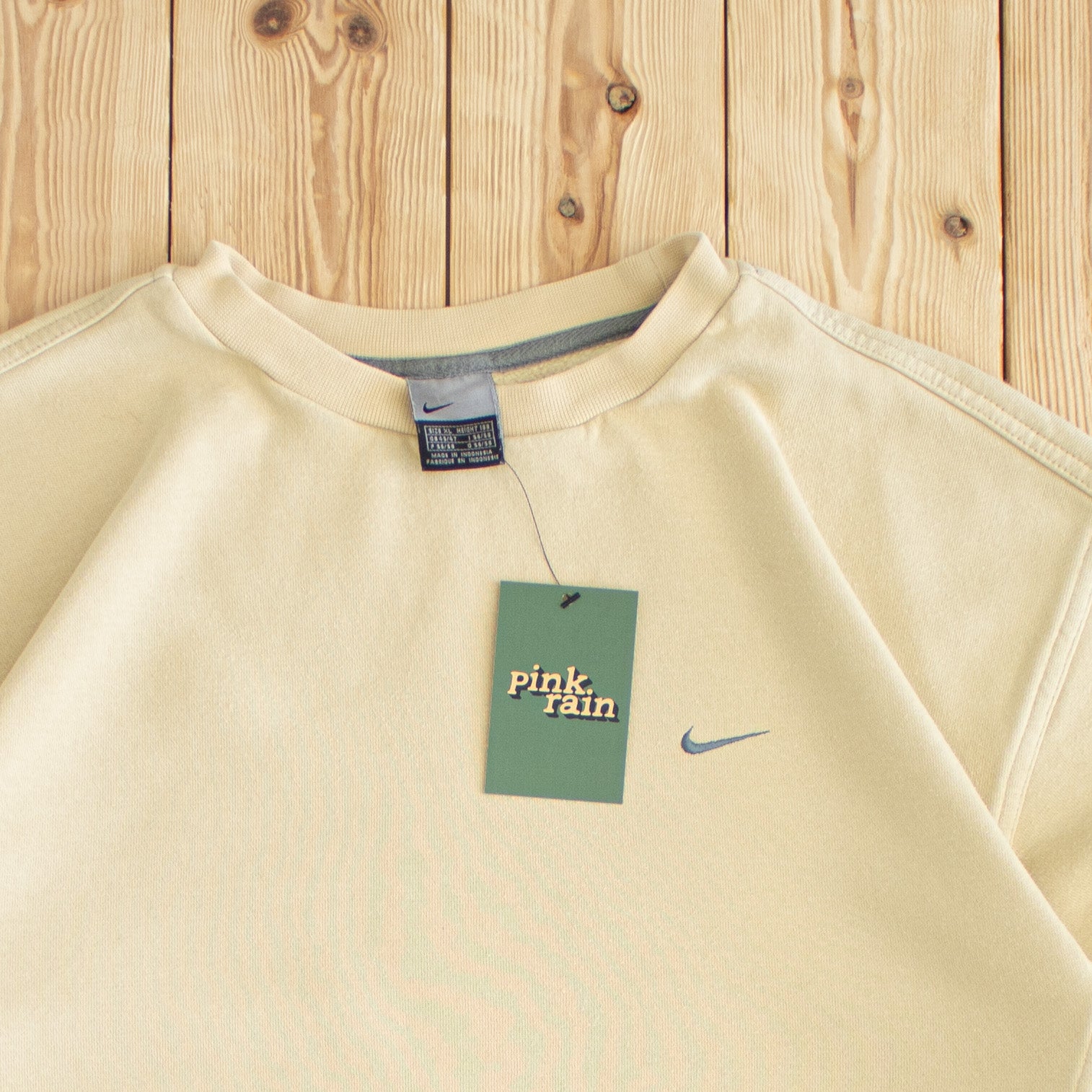 (L/XL) Vintage Nike Essential Embroidered Sweatshirt