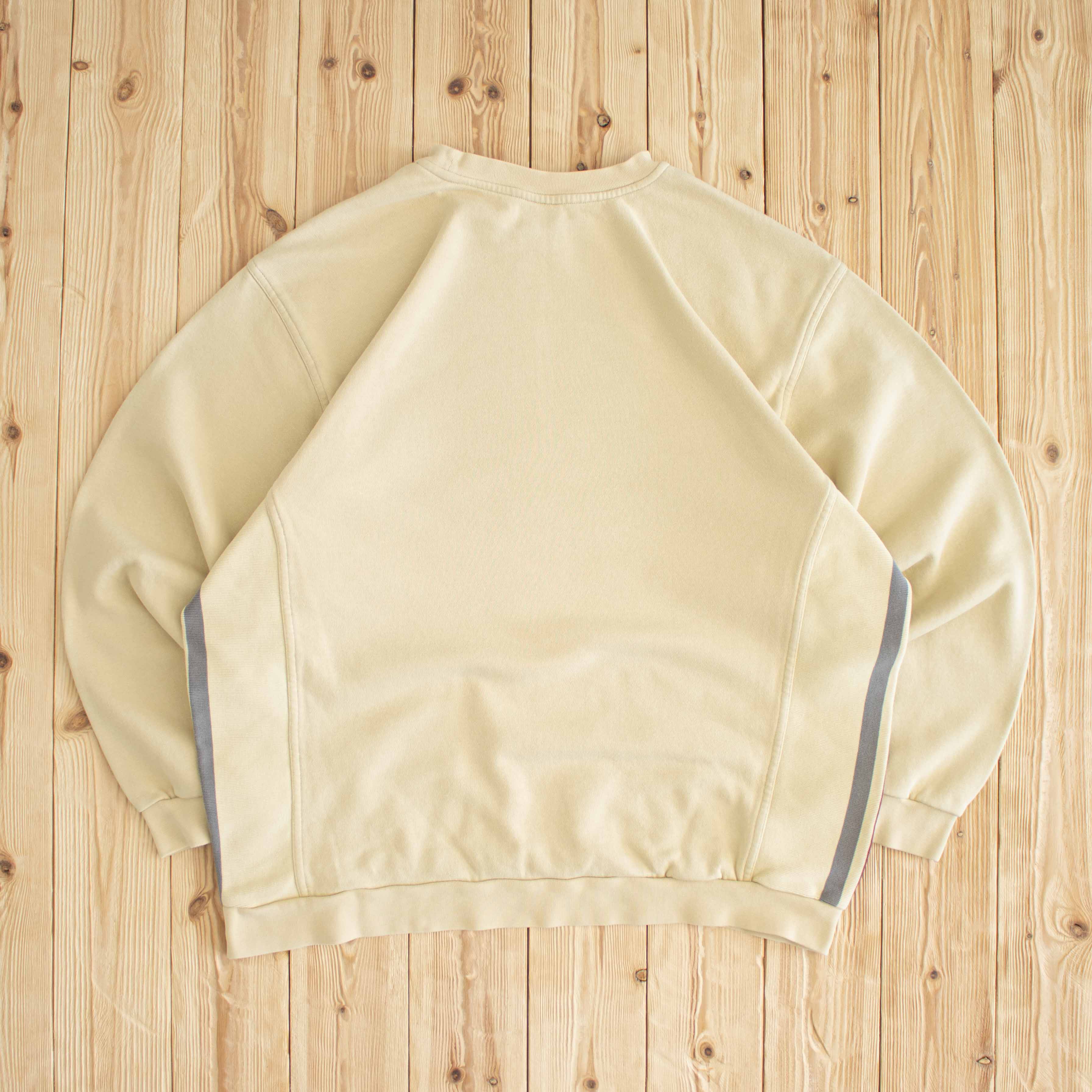 (L/XL) Vintage Nike Essential Embroidered Sweatshirt