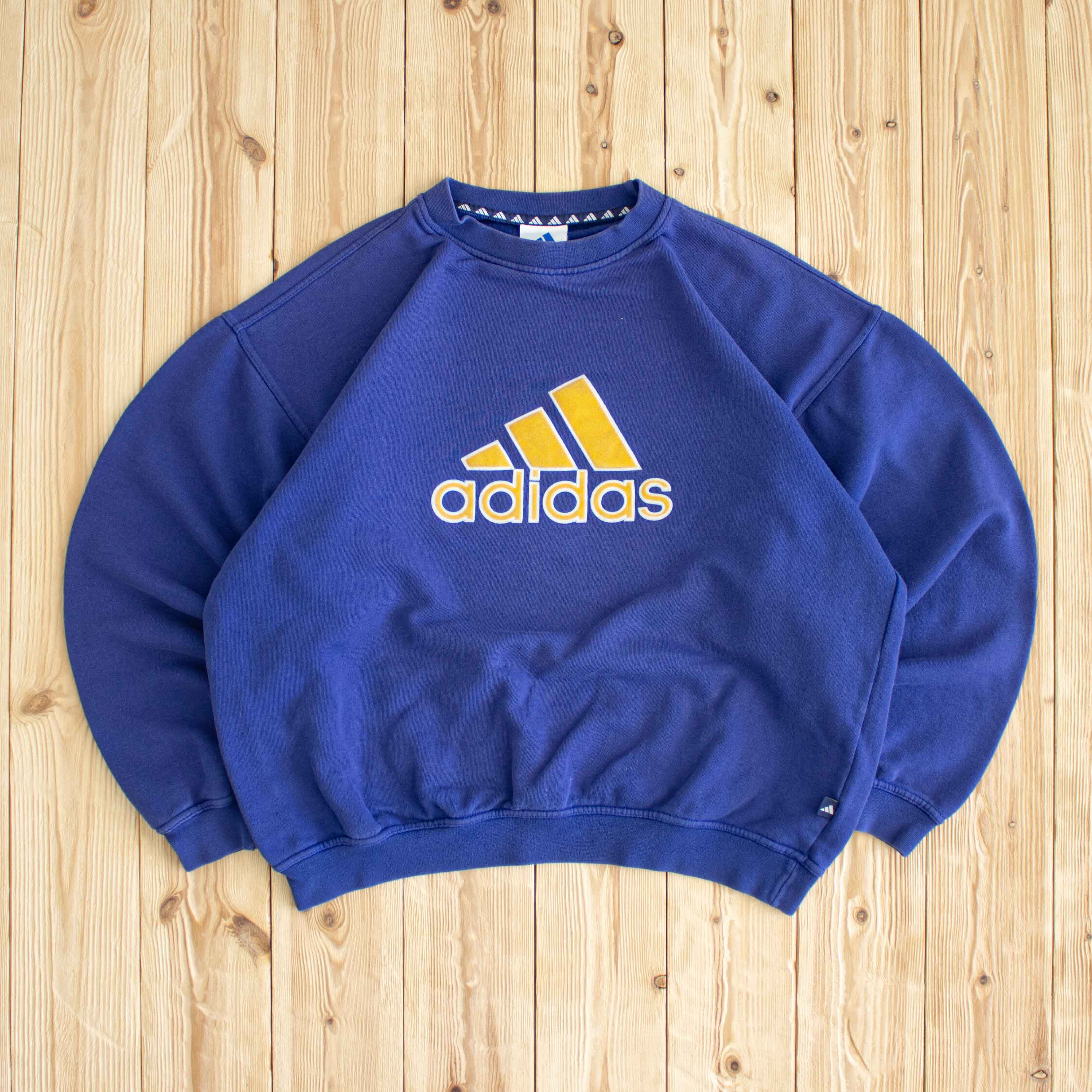 (M) Vintage Adidas Logo Embroidered Sweatshirt