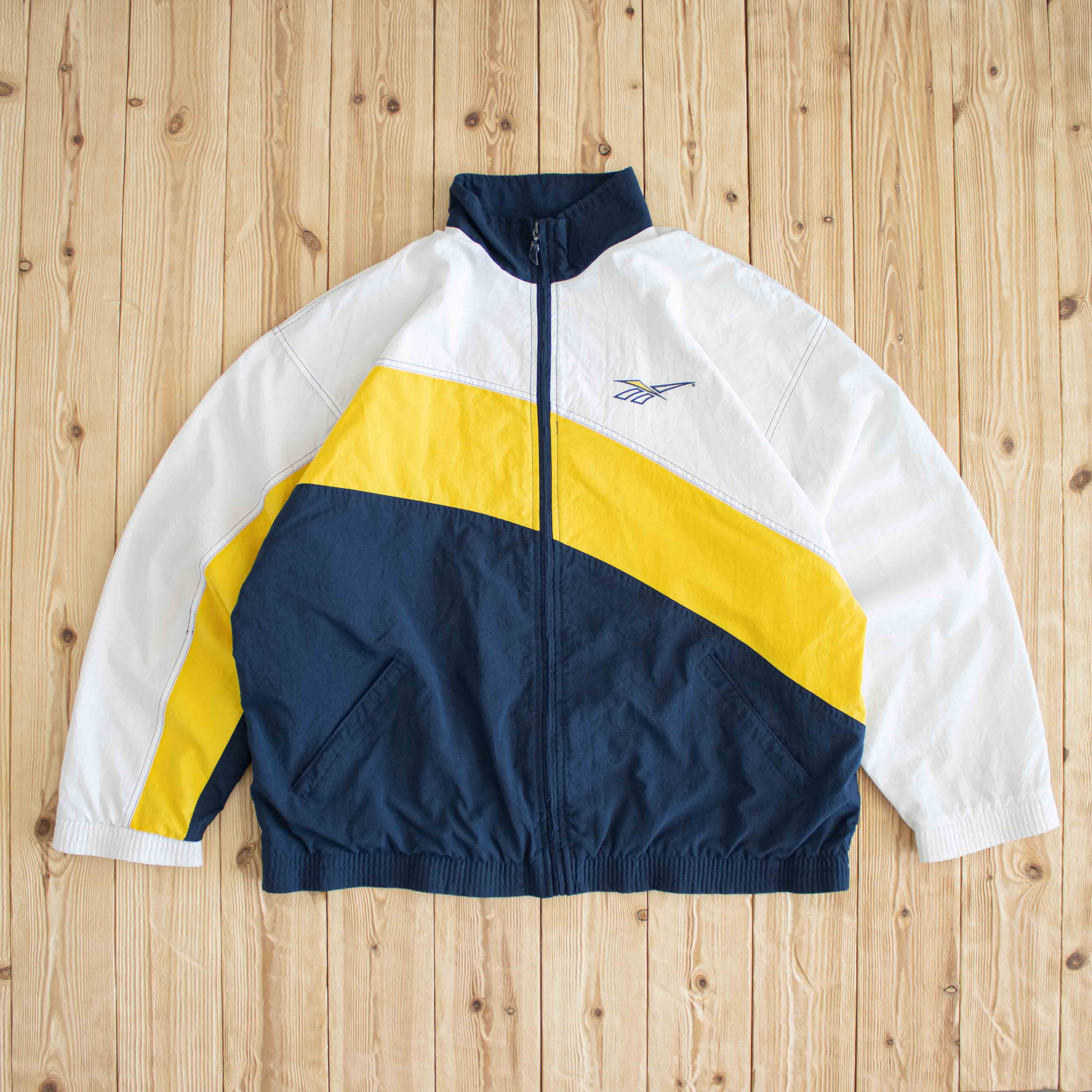 (L) Vintage Reebok Essential Embroidered Jacket