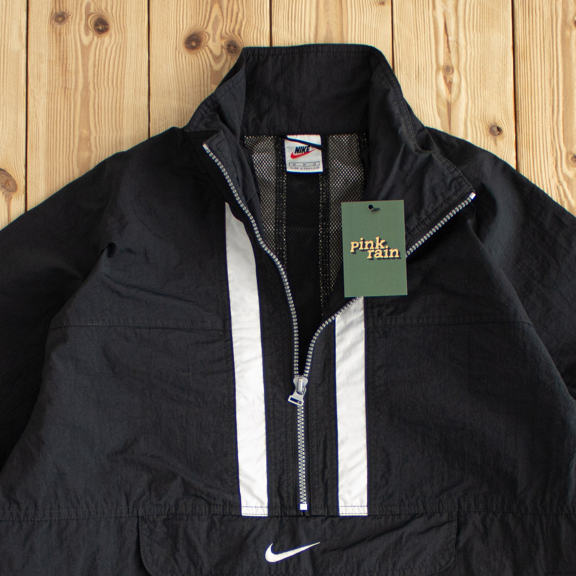 (L) Vintage Nike Swoosh Embroidered Windbreaker