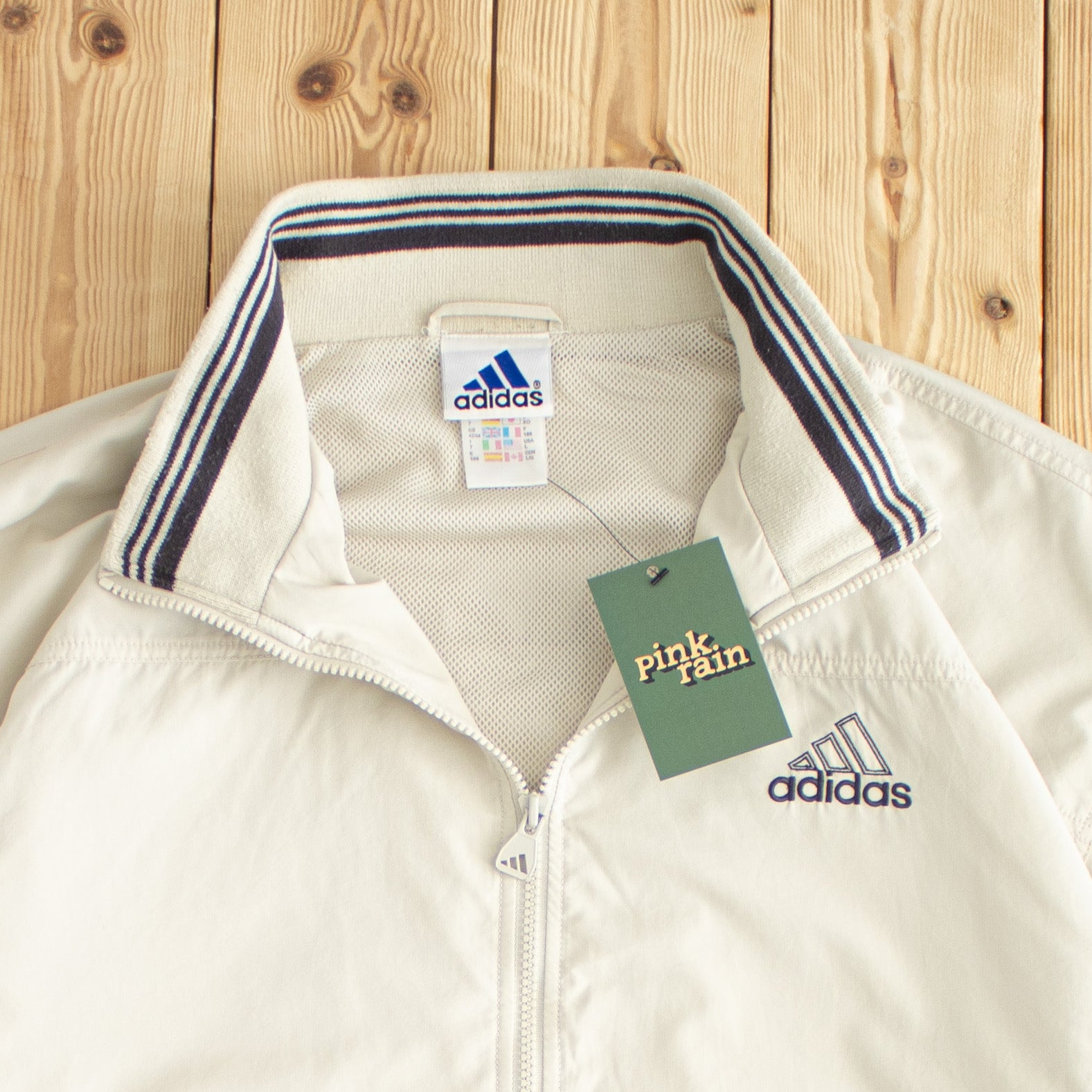 (L) Vintage Adidas Essential Embroidered Jacket