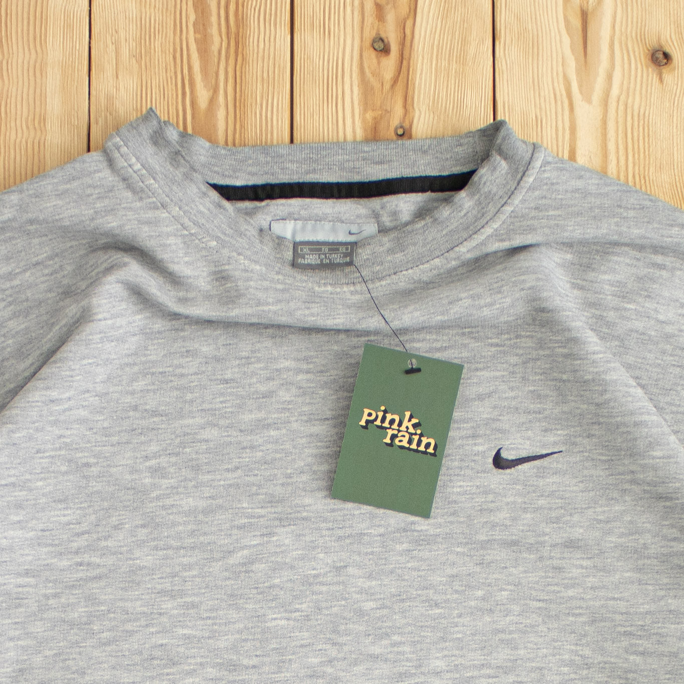 (M/L) Vintage Nike Essential Embroidered Sweatshirt