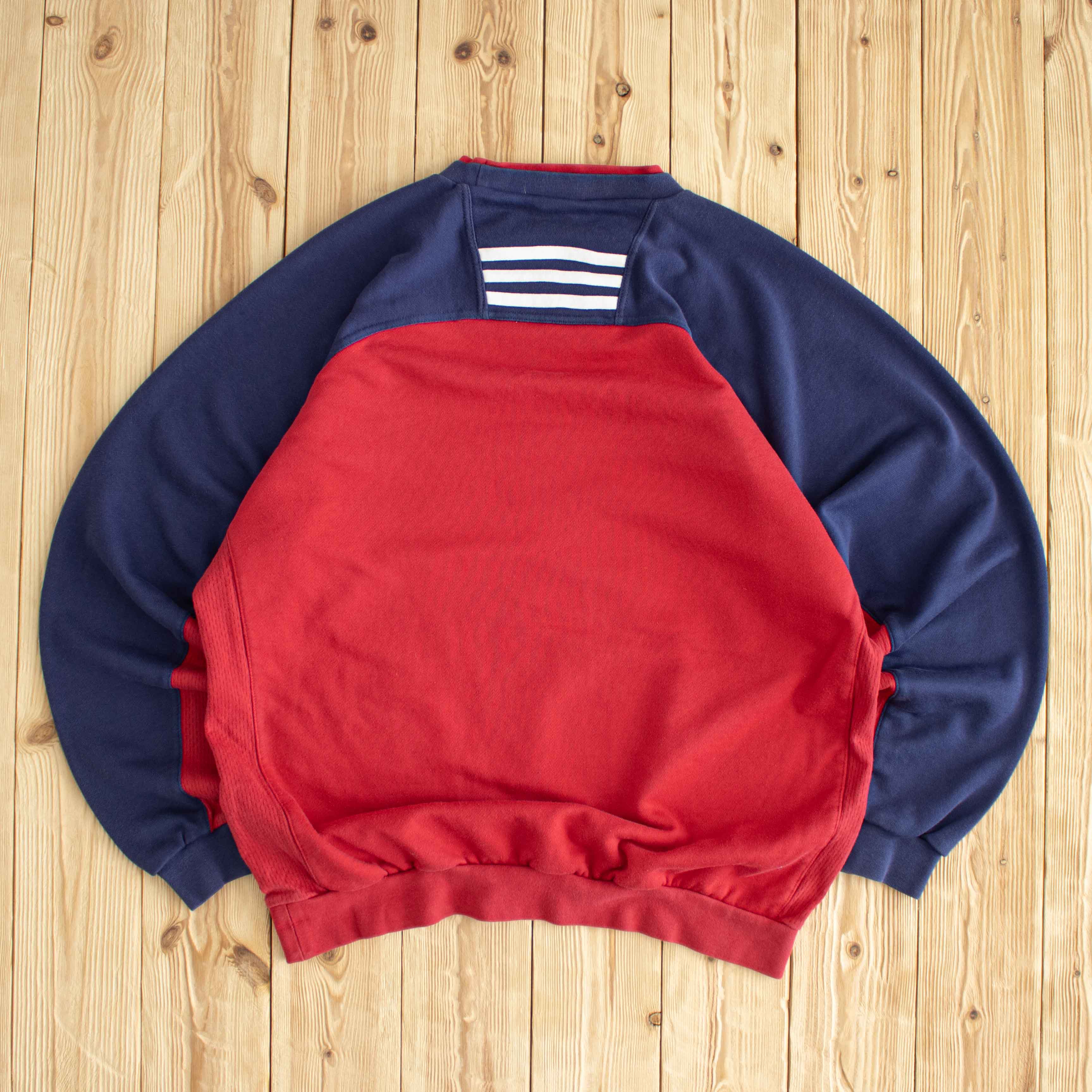 (L) Vintage Adidas FC Bayern Munchen Embroidered Sweatshirt