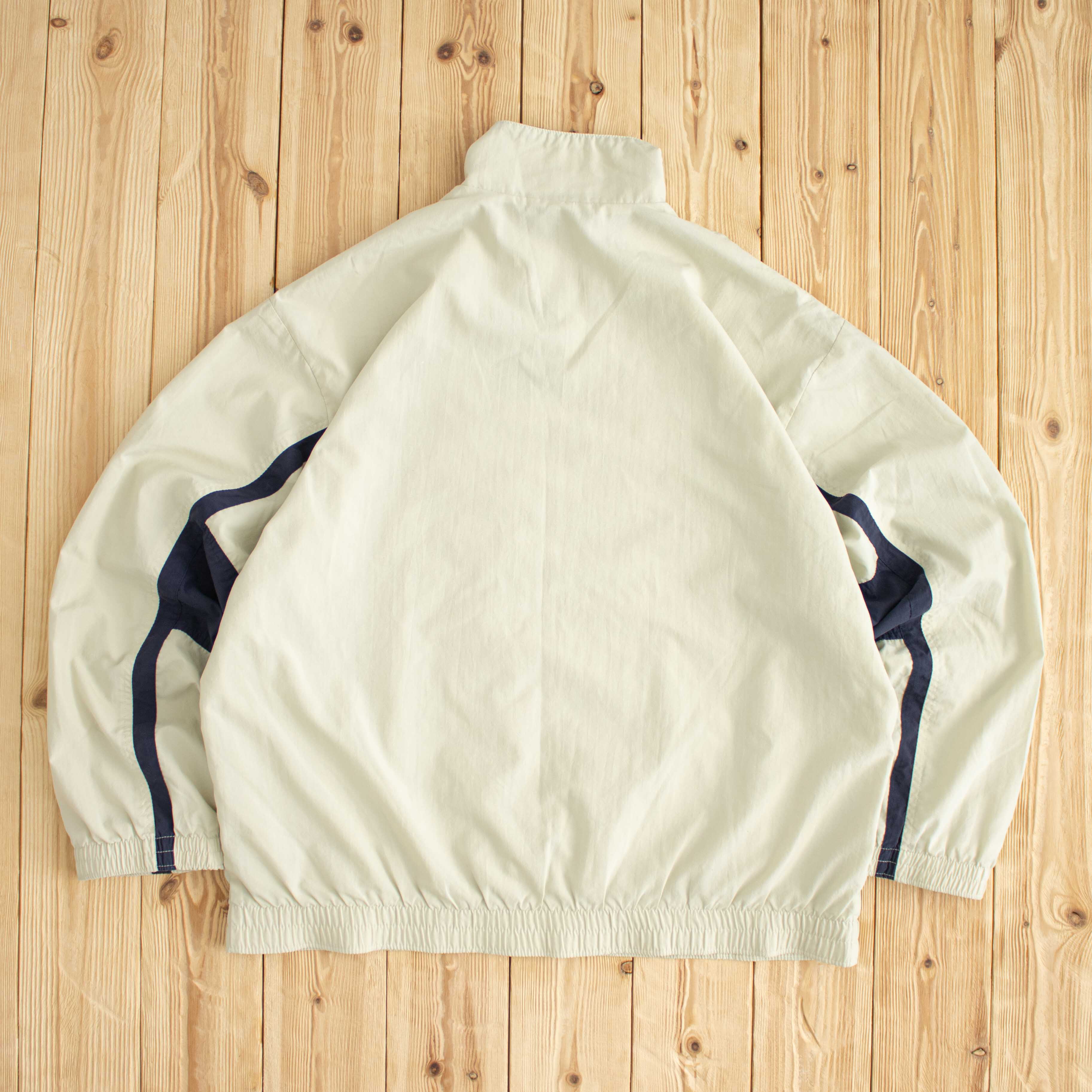 (M/L) Vintage Nike Essential Embroidered Jacket