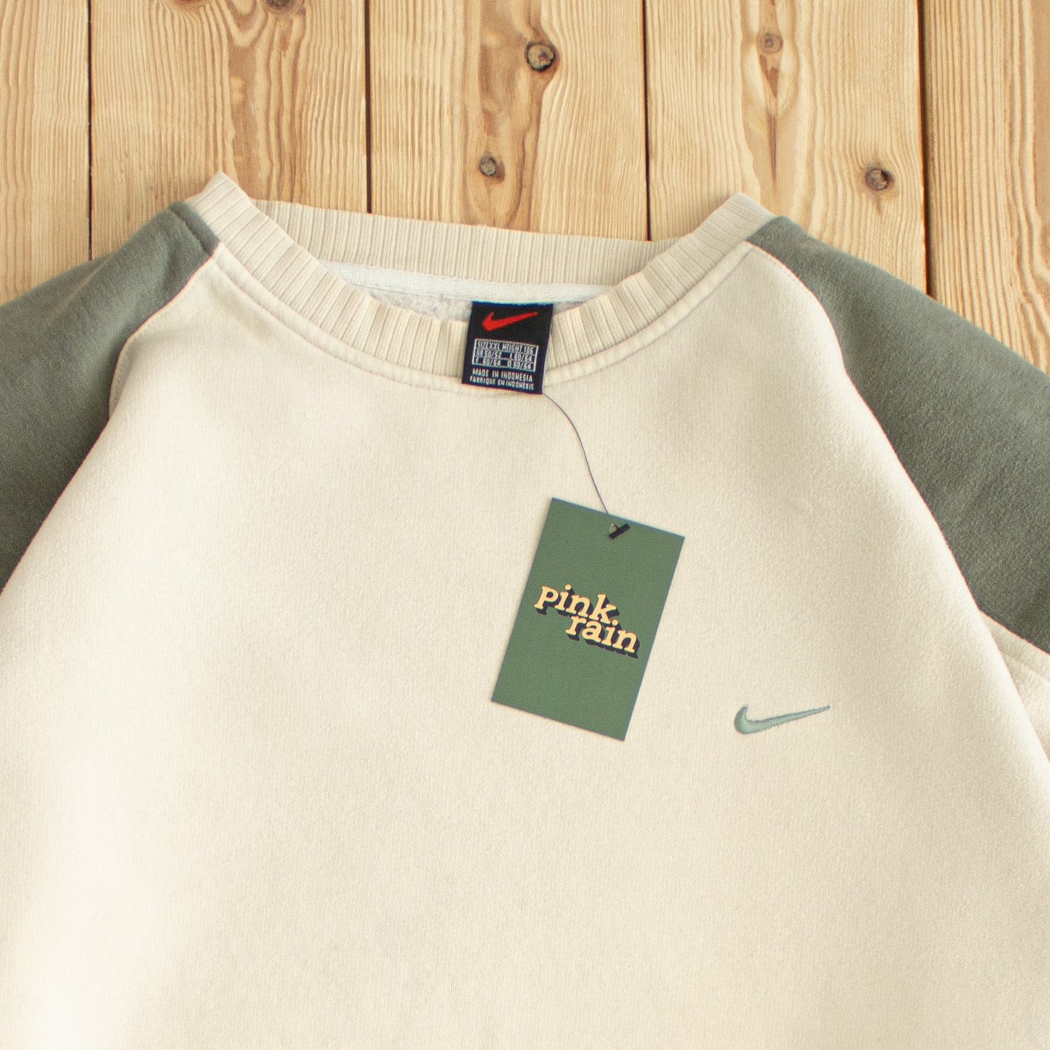 (L) Nike Vintage Swoosh Embroidered Sweatshirt Beige Oversized