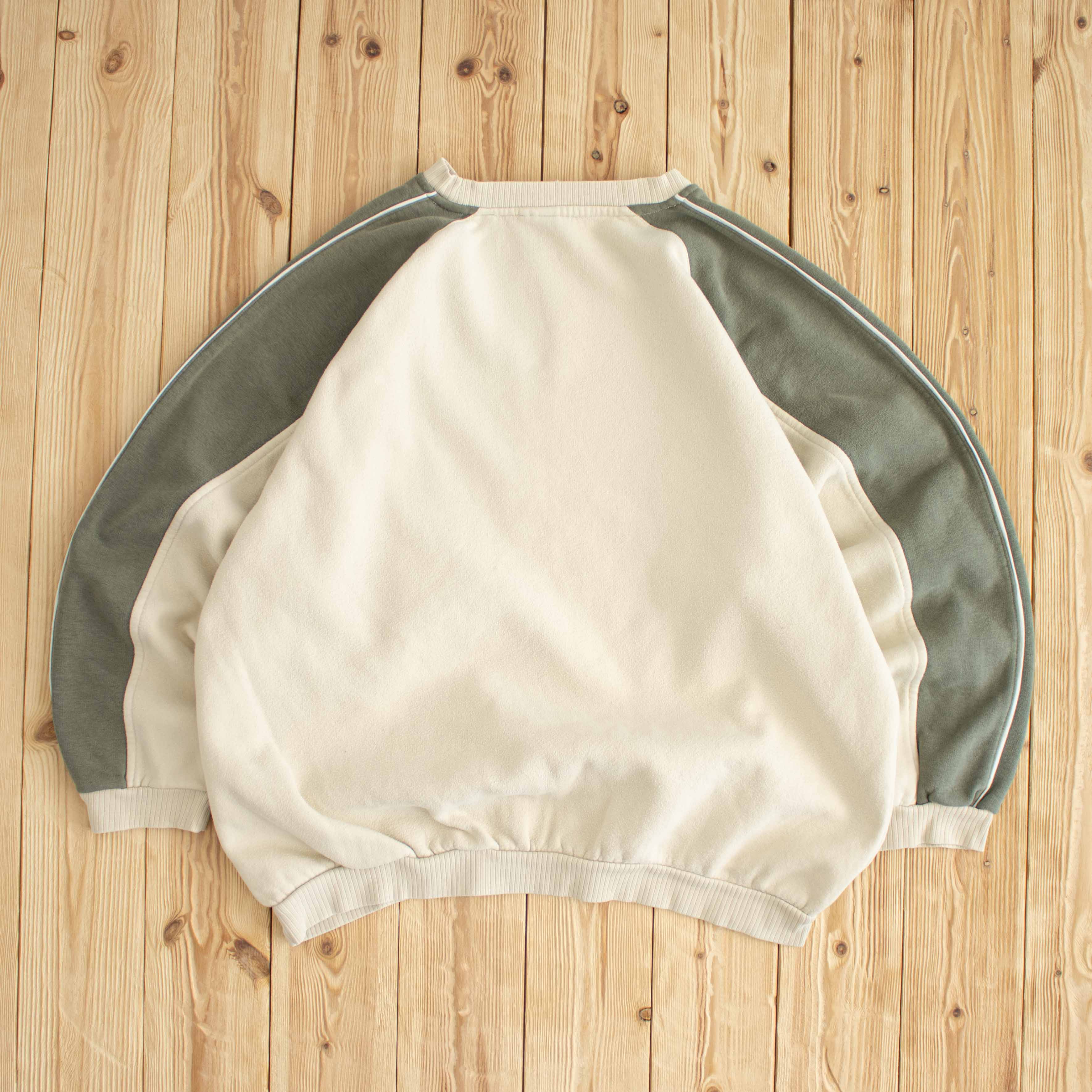(L) Nike Vintage Swoosh Embroidered Sweatshirt Beige Oversized