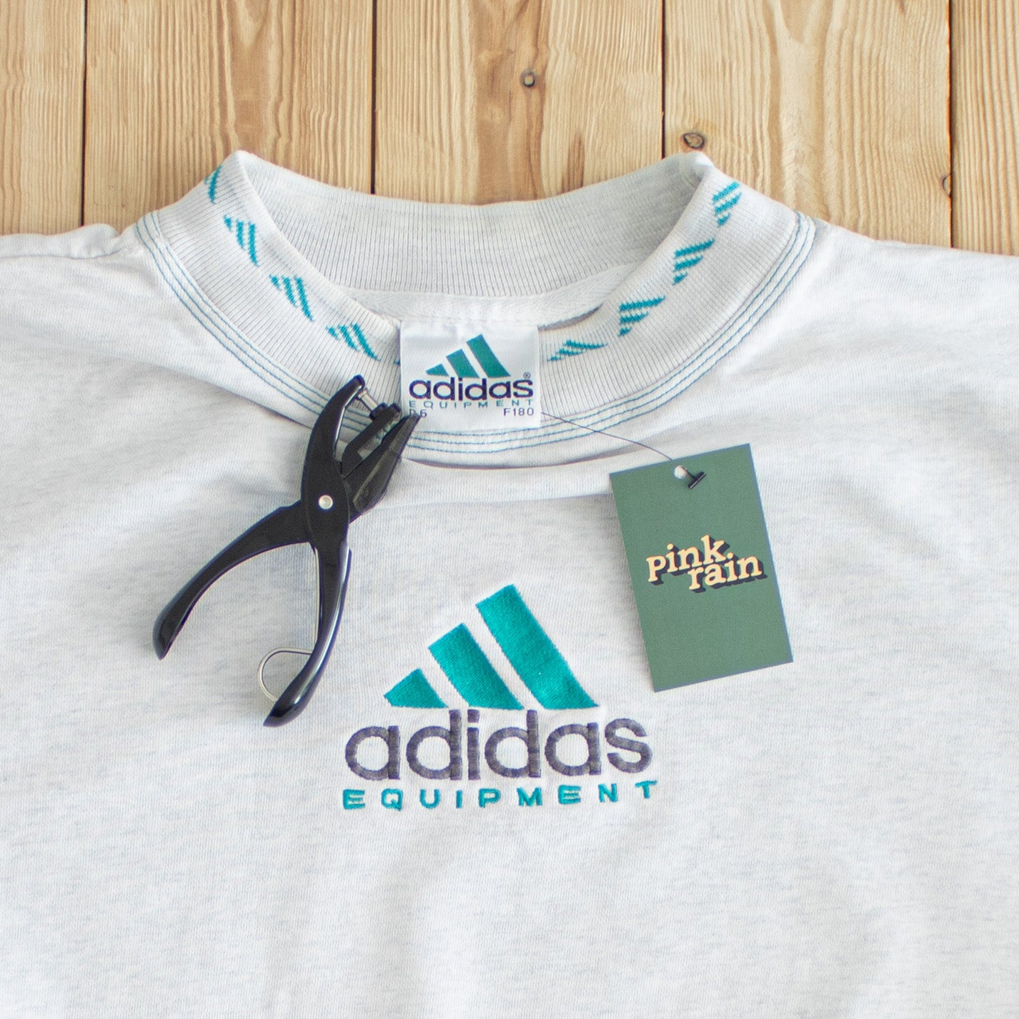 (M) Adidas Equipment Vintage Embroidered Sweatshirt White