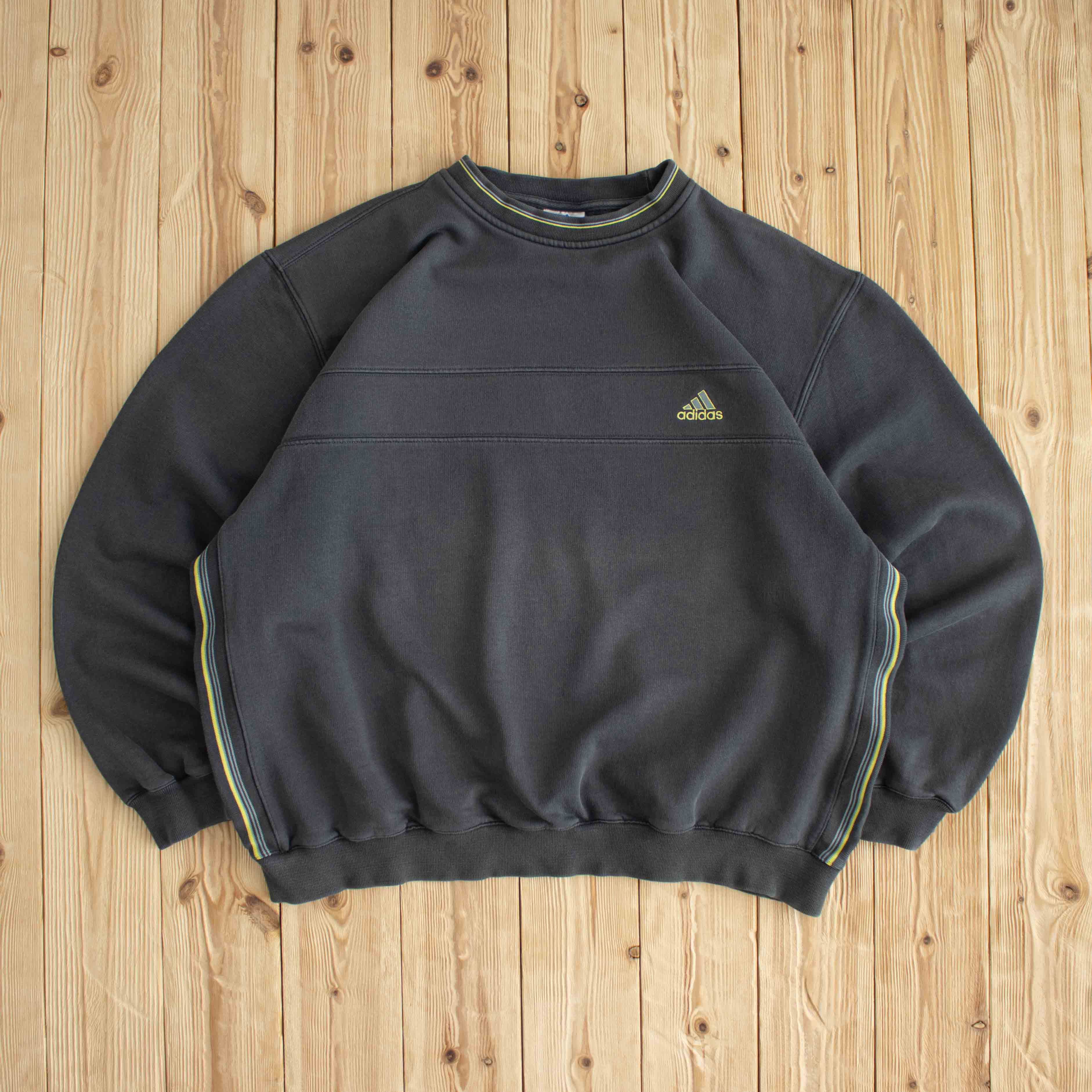 (XL) Adidas Vintage Essential Embroidered Sweatshirt Gray
