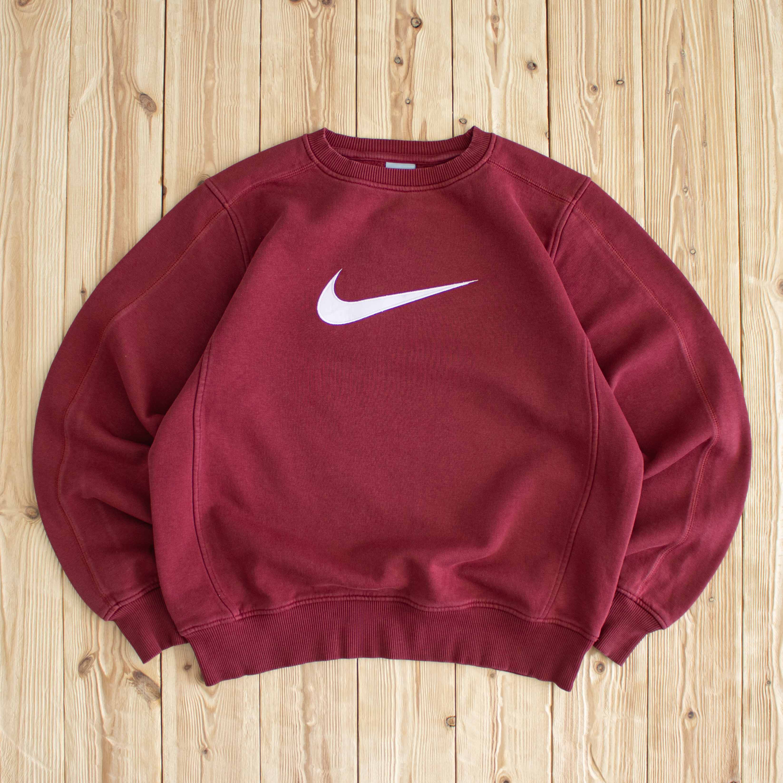 (M) Nike Vintage Swoosh Embroidered Sweatshirt Burgundy