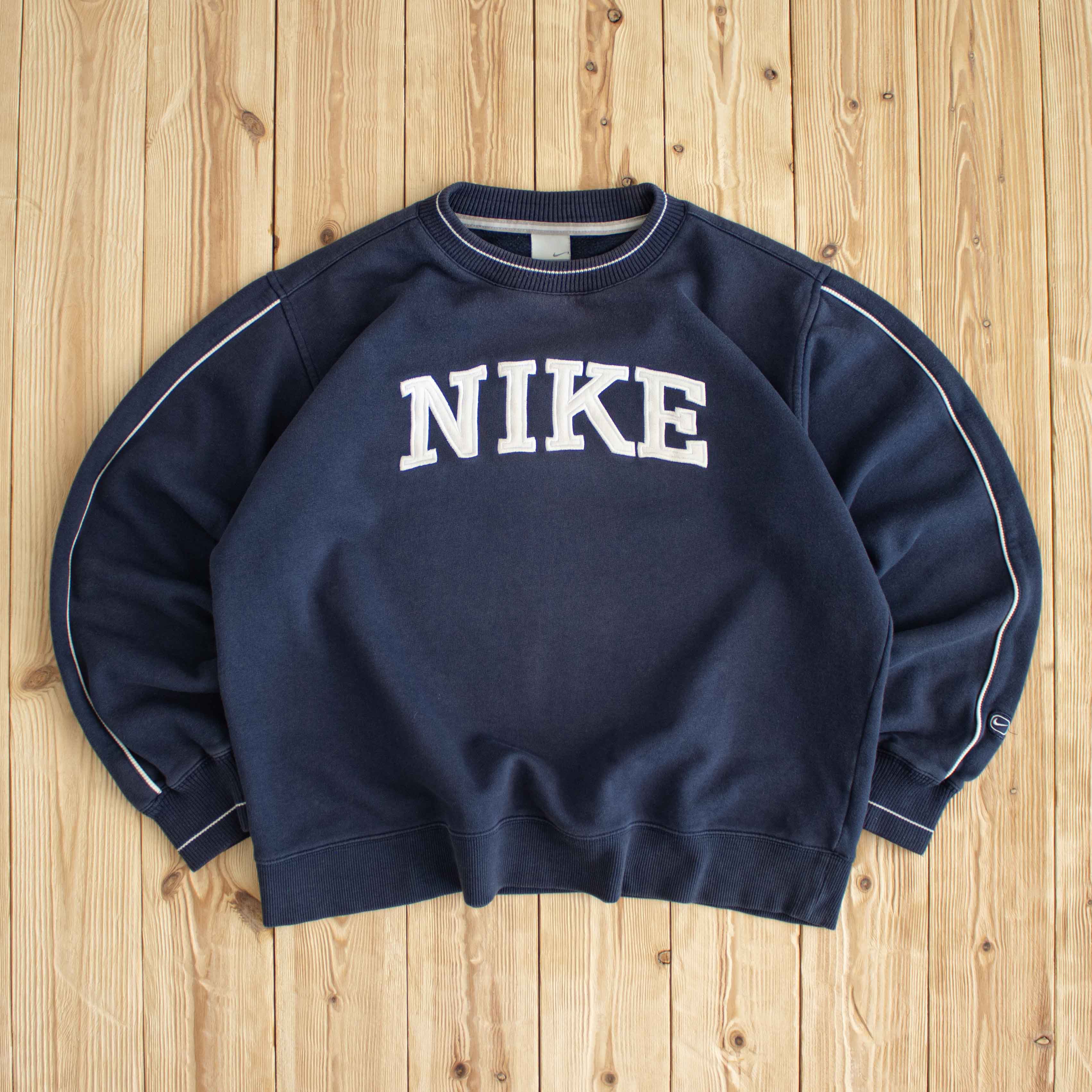 (M) Nike Vintage Spell Out Embroidered Sweatshirt Blue