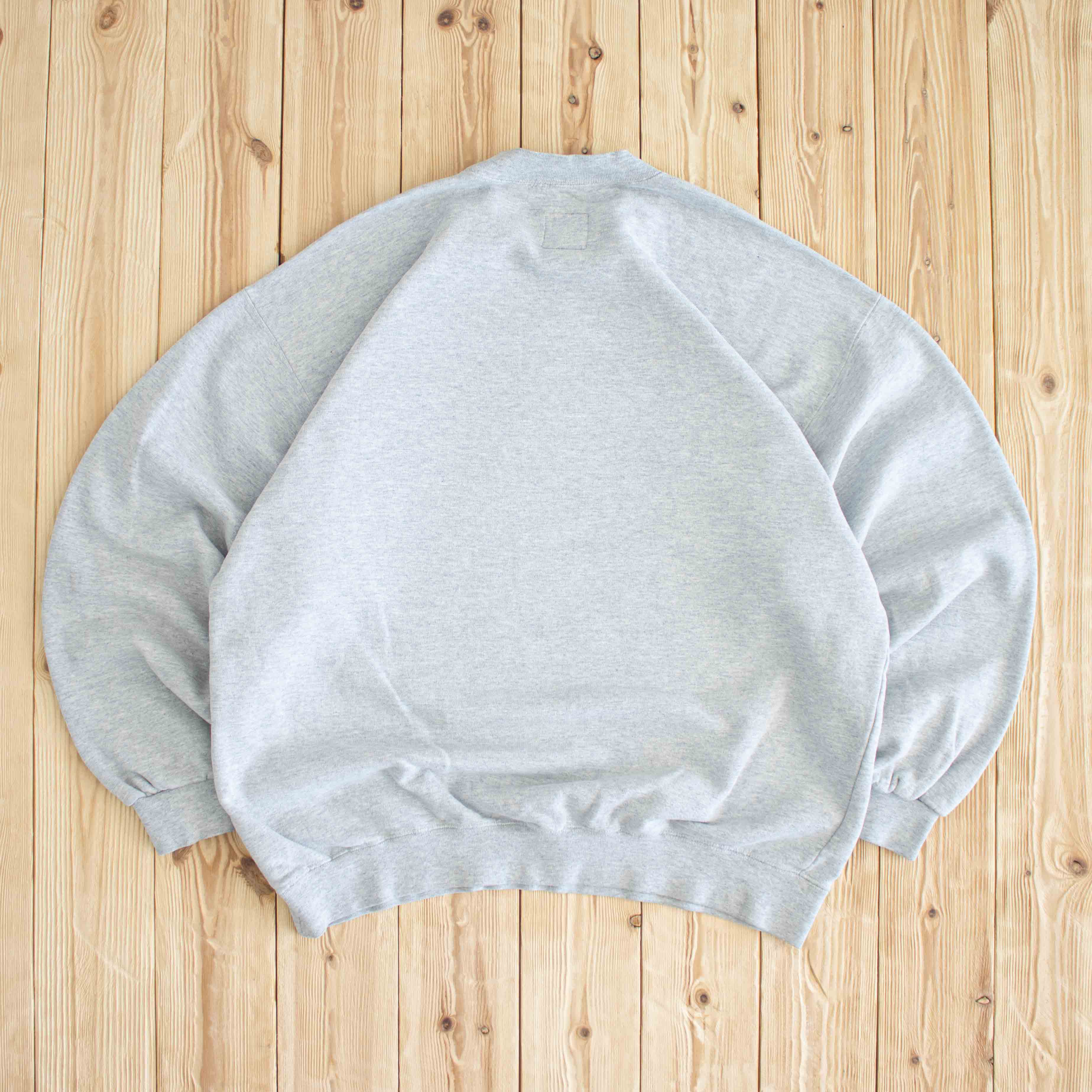 (XL) Nike Vintage Essential Embroidered Sweatshirt Gray