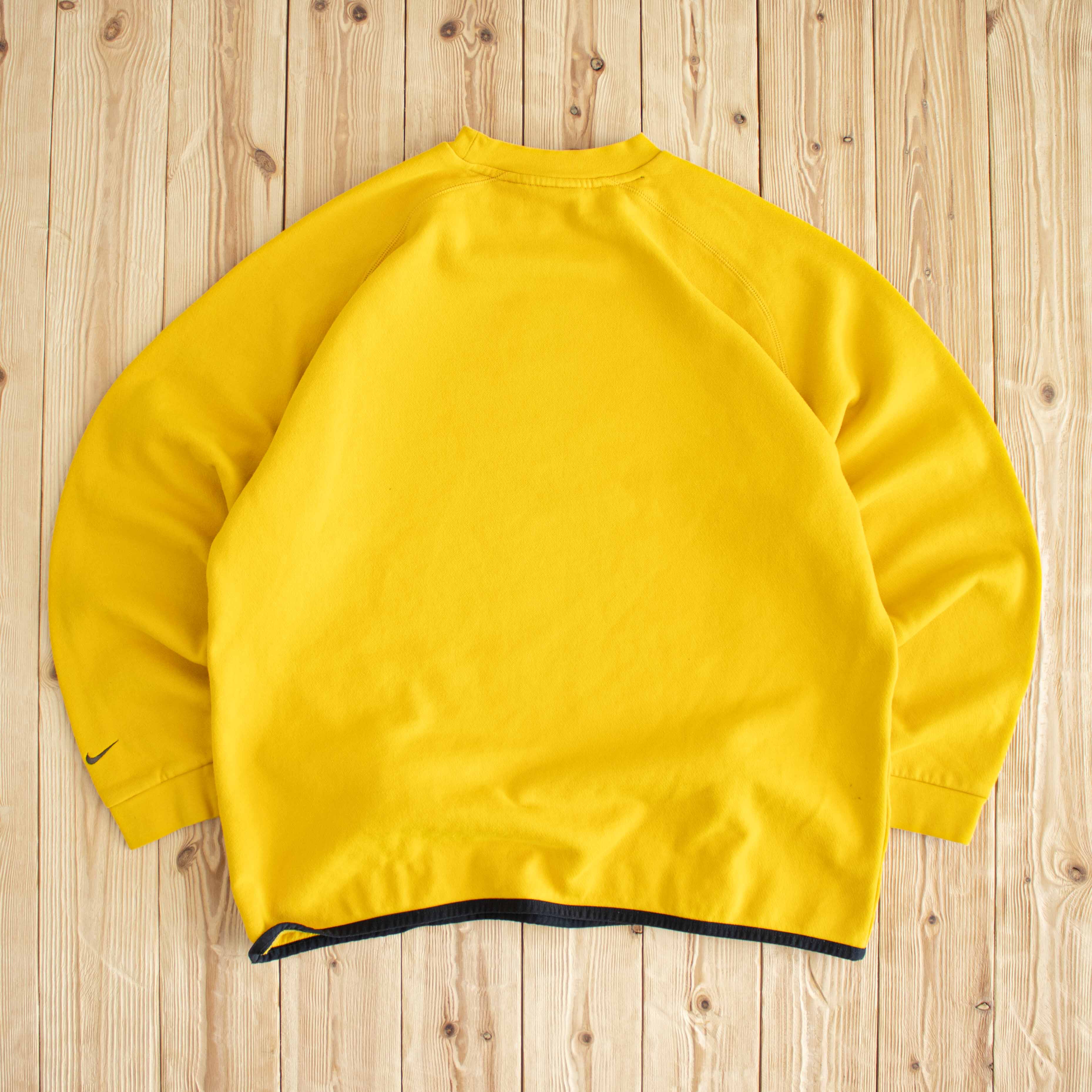 (XL) Nike Vintage Spell Out Embroidered Sweatshirt Yellow