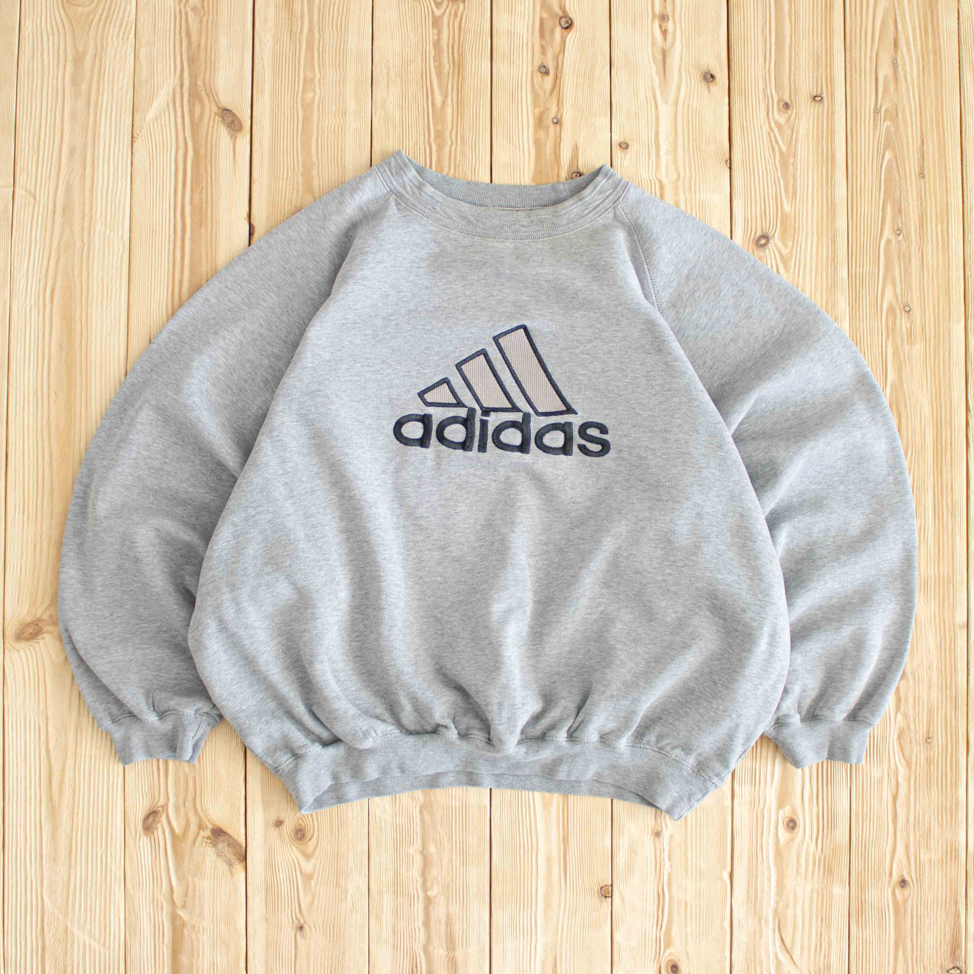 (M) Adidas Vintage Embroidered Sweatshirt Gray