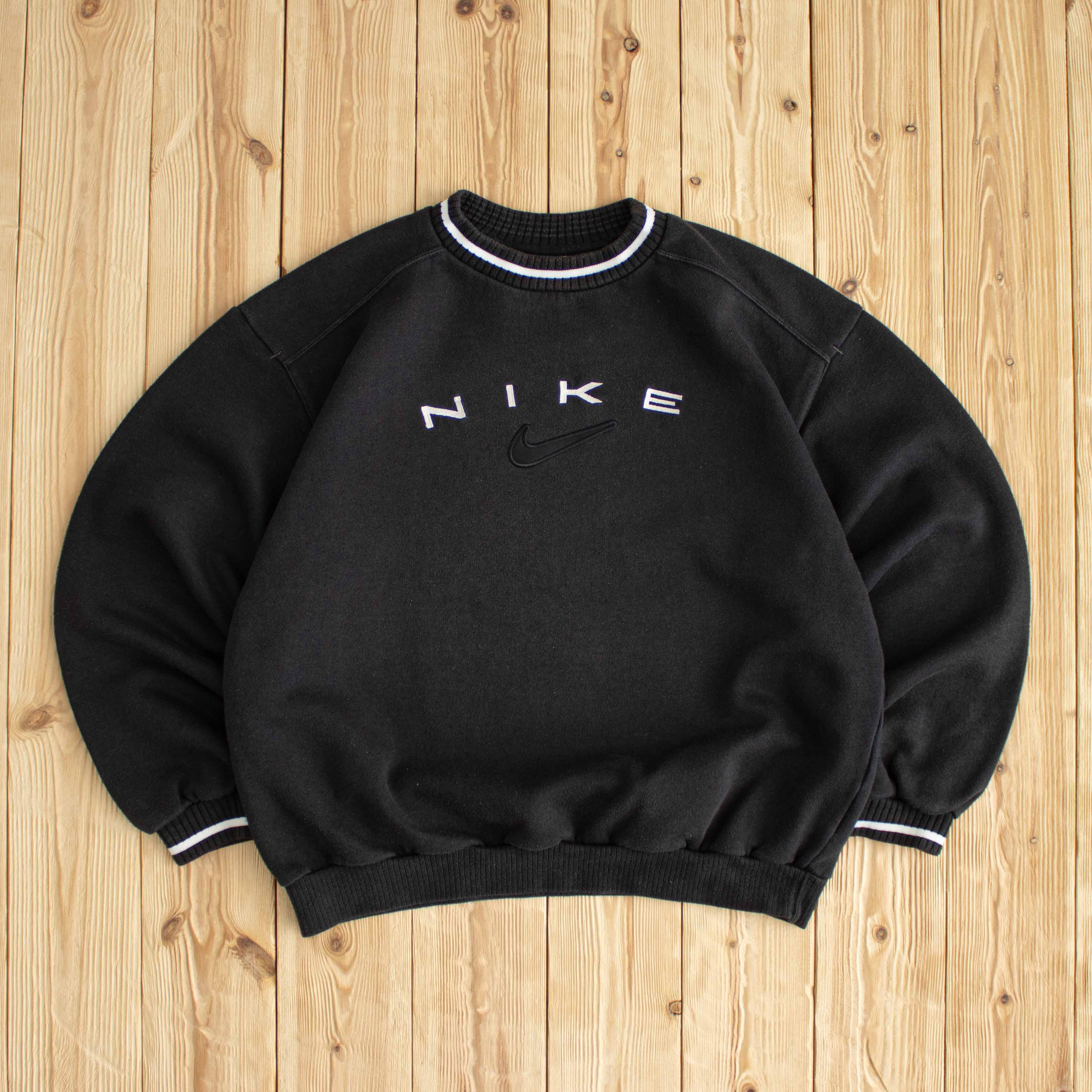 (S) Nike Vintage Spell Out Embroidered Sweatshirt Black