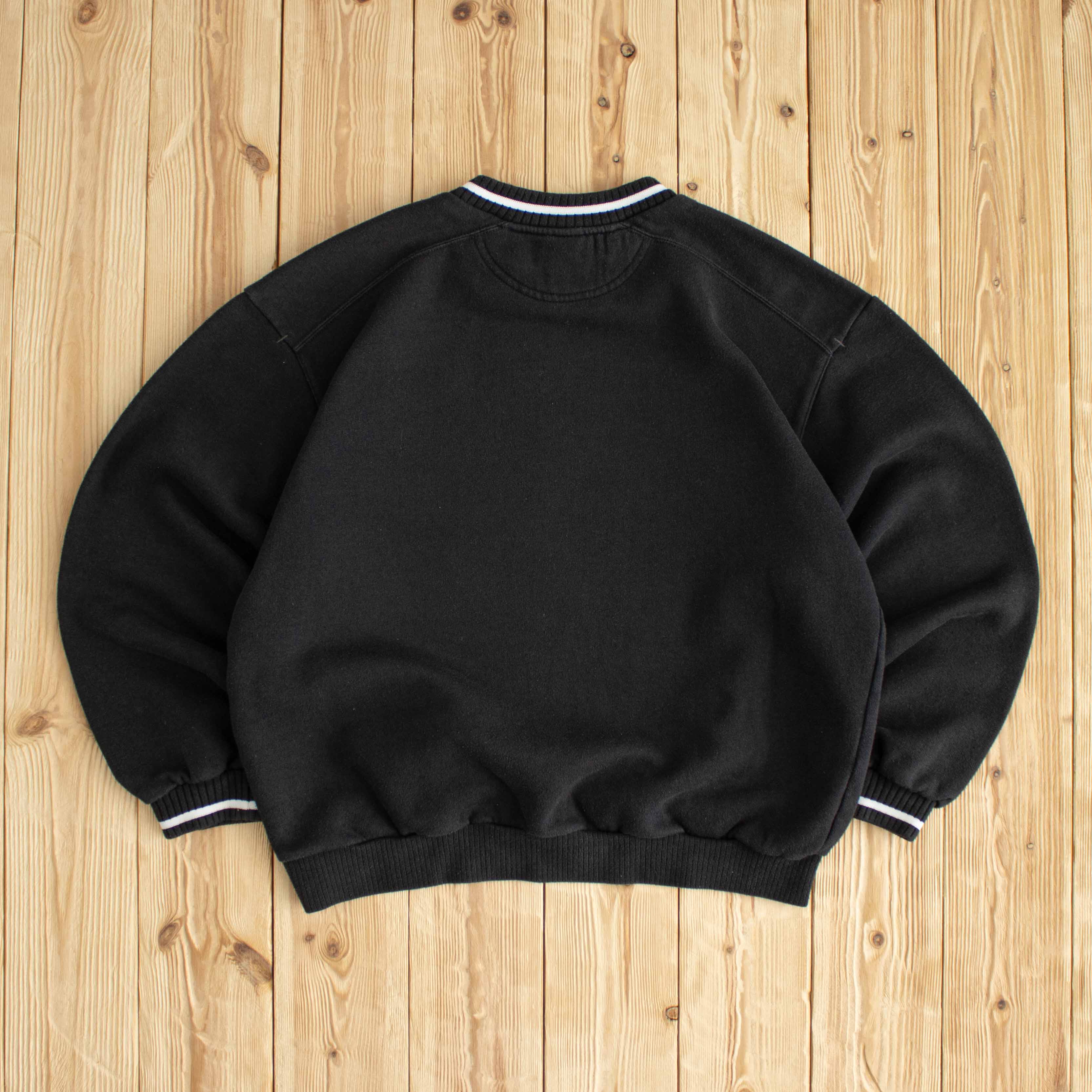 (S) Nike Vintage Spell Out Embroidered Sweatshirt Black
