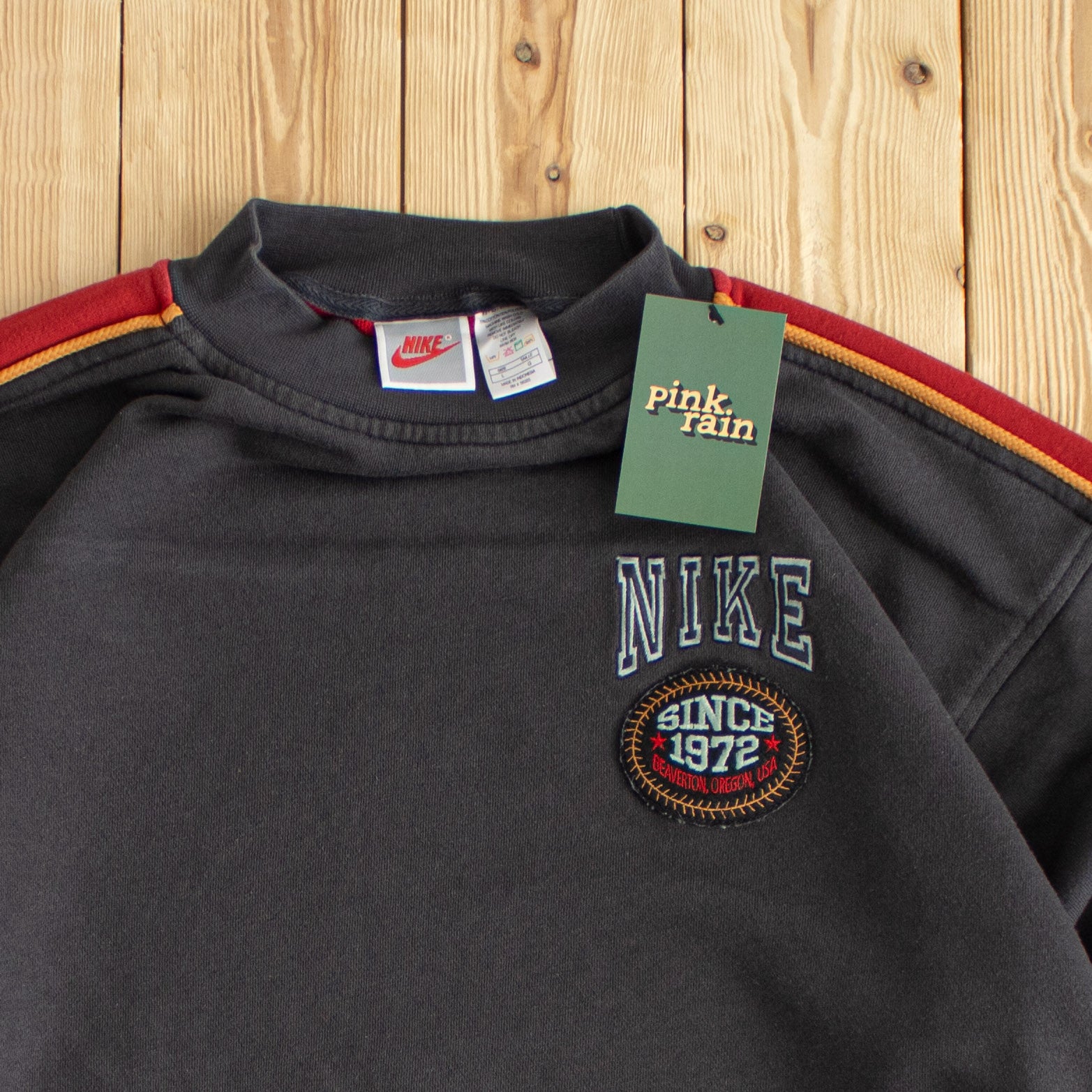 (L) Nike Vintage 1972 Embroidered Sweatshirt Storm Gray