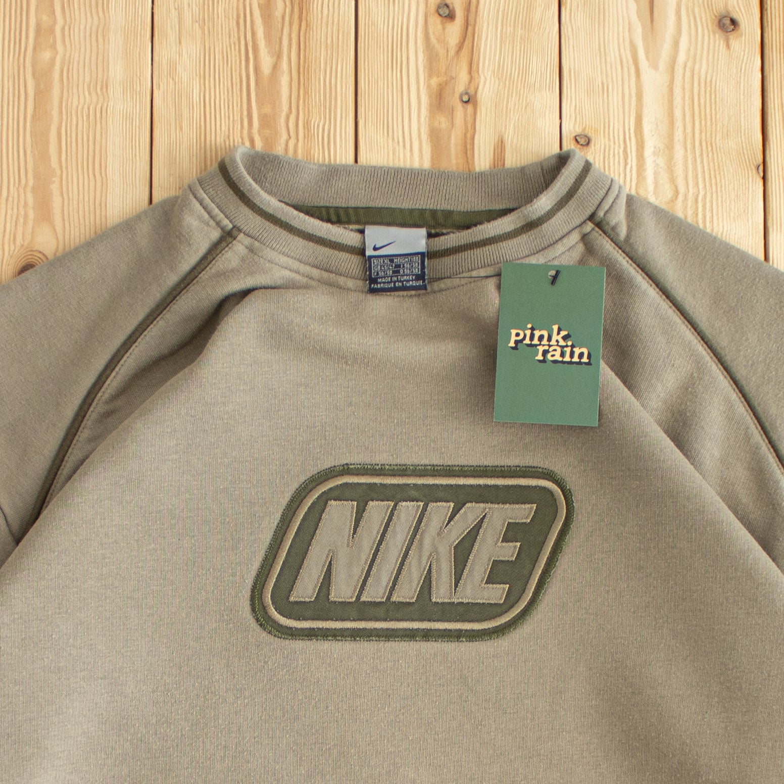 (L/XL) Nike Vintage Spell Out Embroidered Sweatshirt Beige