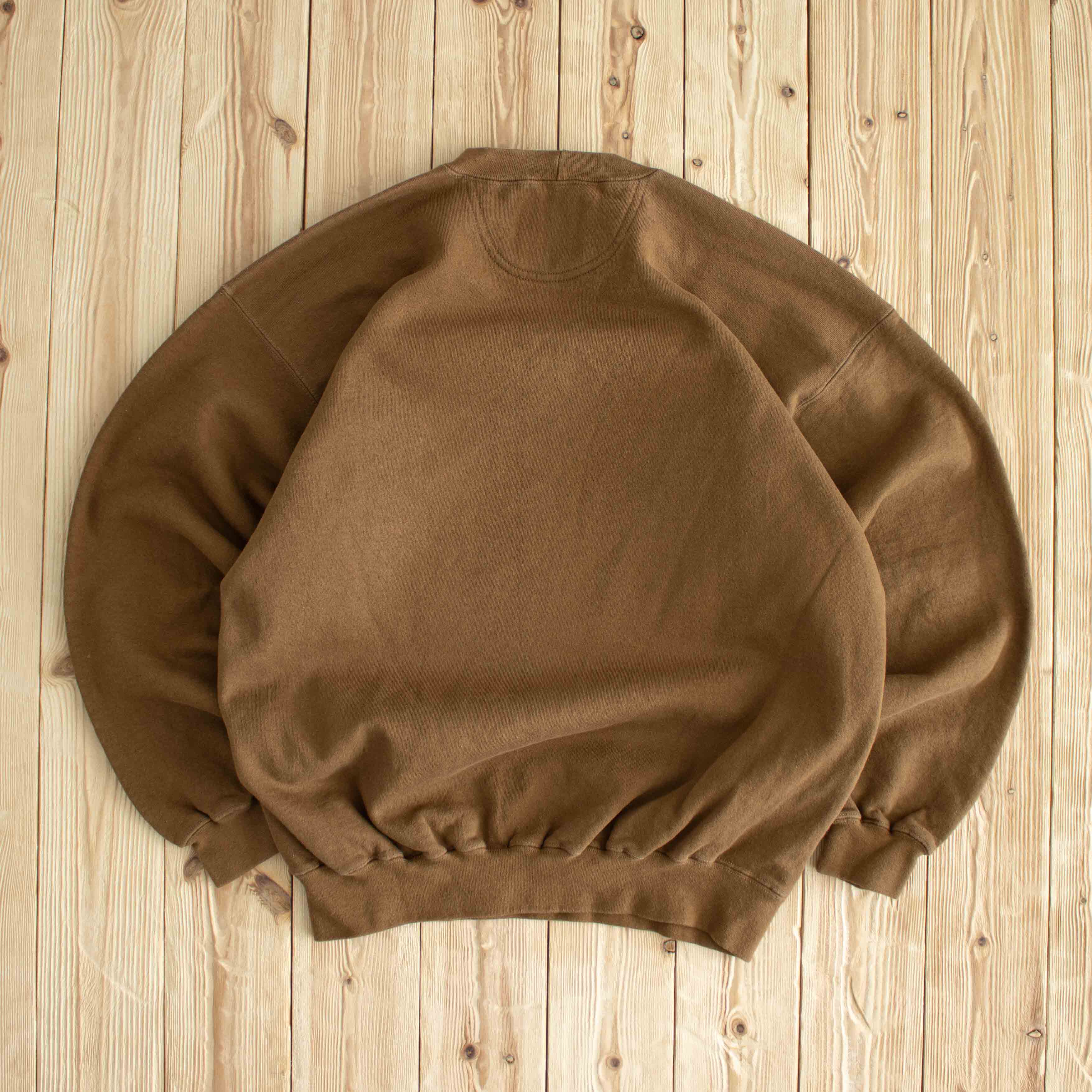 (L) Levi's Vintage Essential Embroidered Sweatshirt Brown